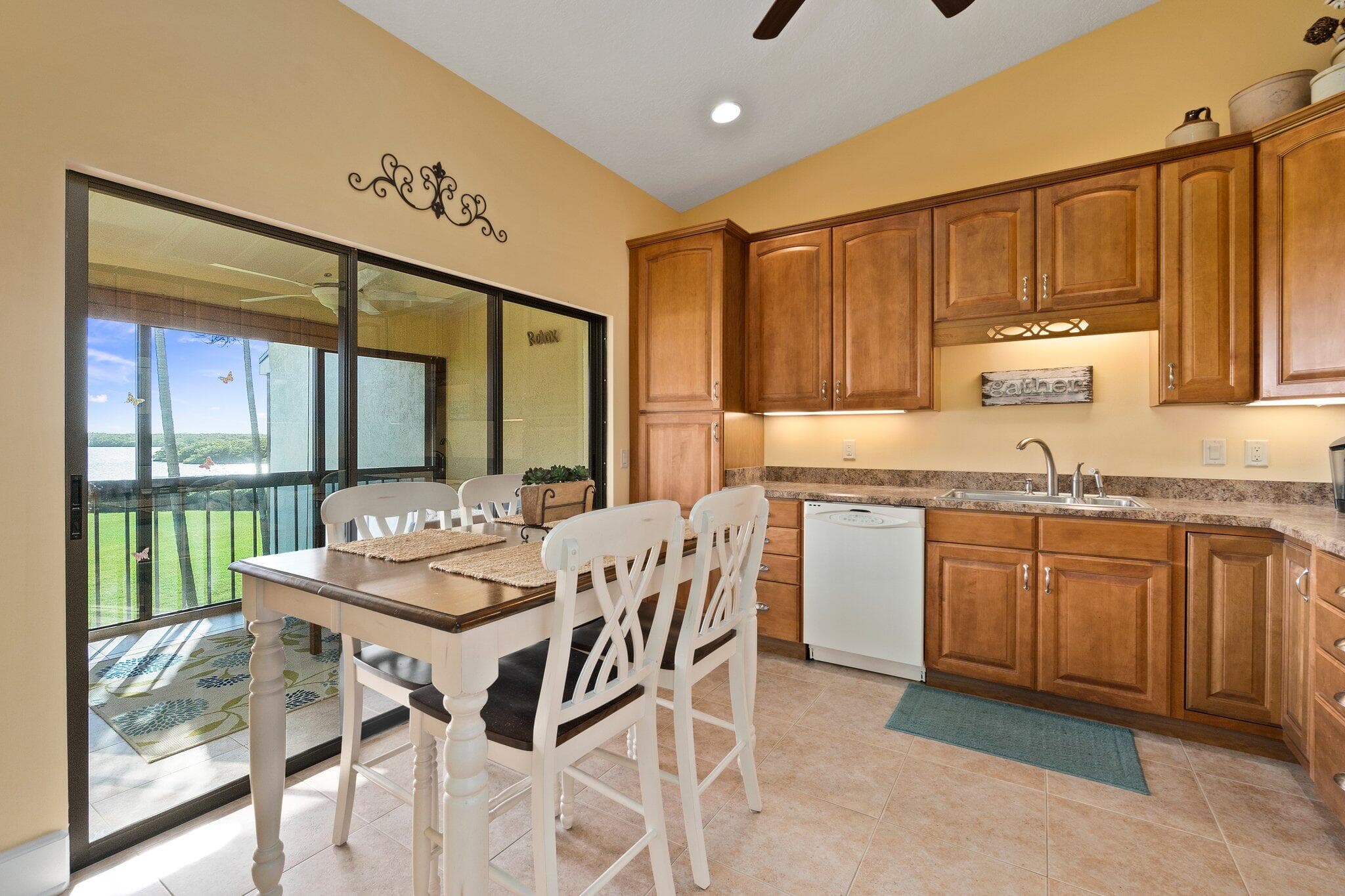 3225 S Lakeview Circle 22-202, Fort Pierce, FL 34949 19