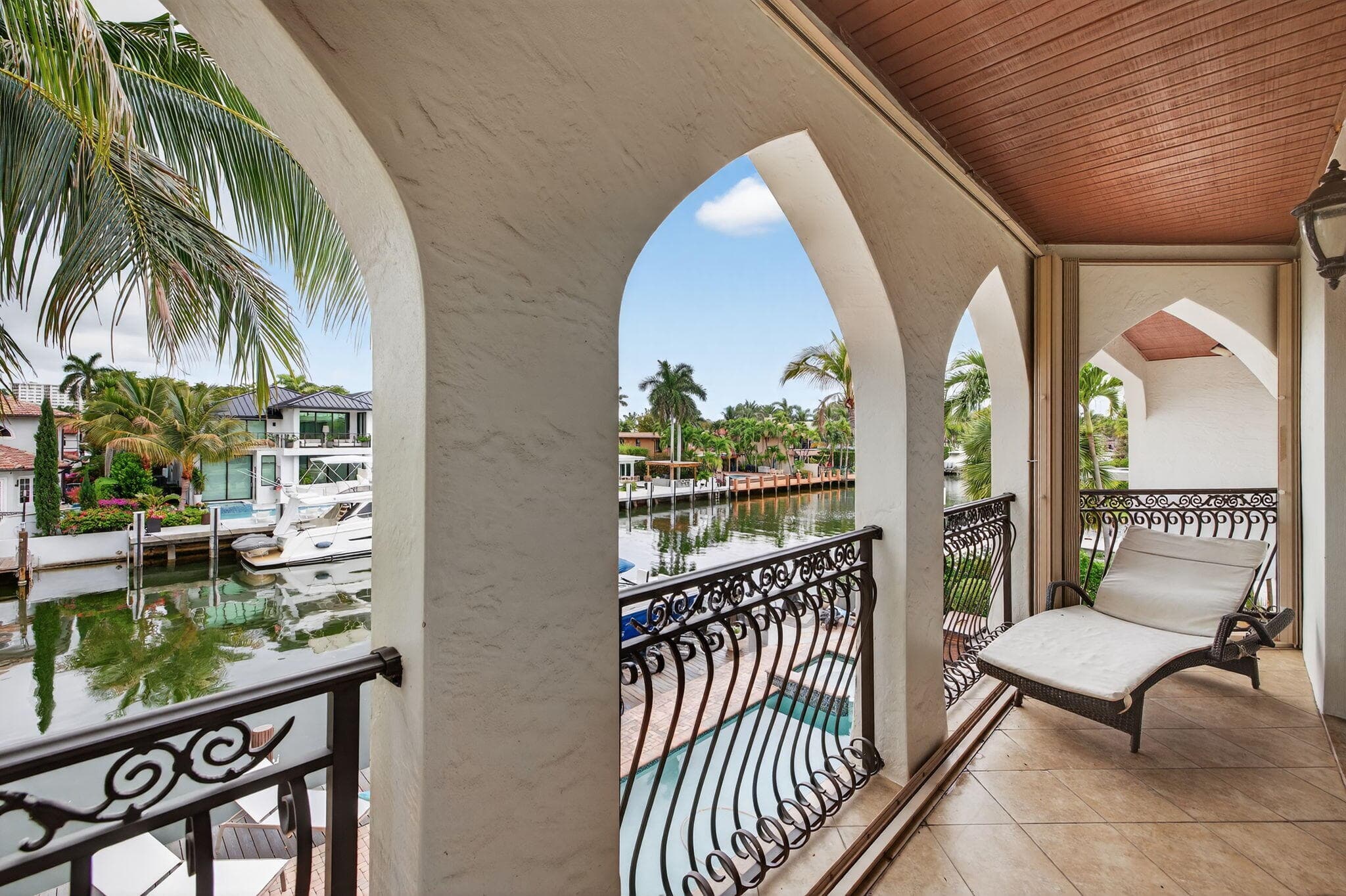 2406 Barcelona Drive, Fort Lauderdale, FL 33301 43