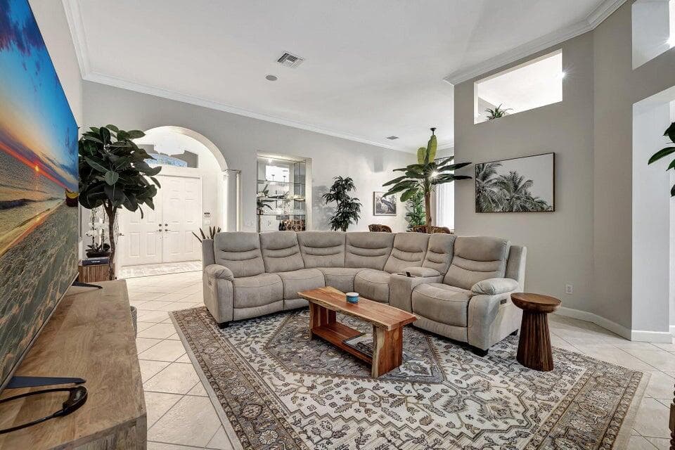 7602 Greenbrier Circle, Port St. Lucie, FL 34986 12