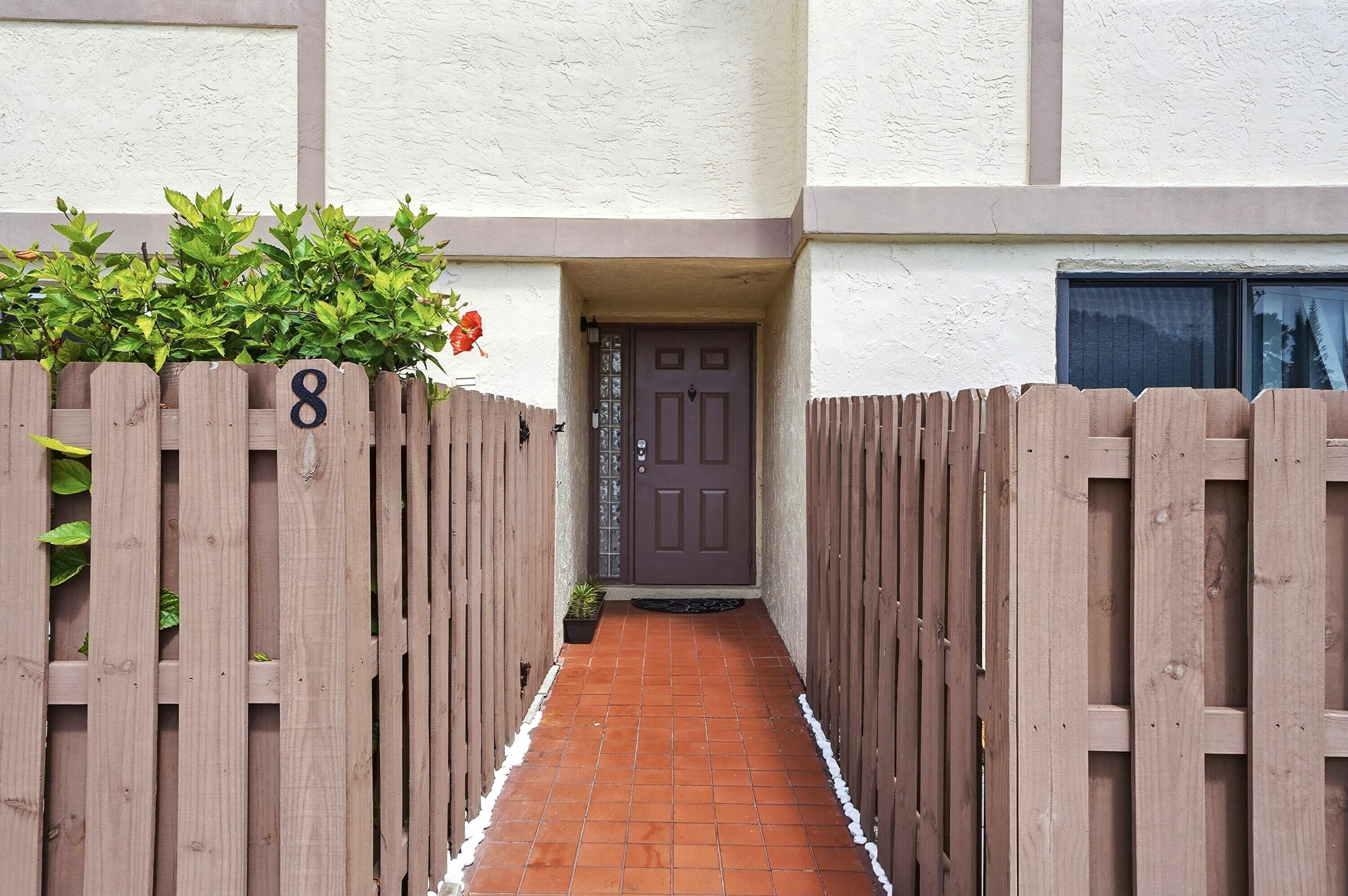 10875 NW 29th Manor 8, Sunrise, FL 33322 2