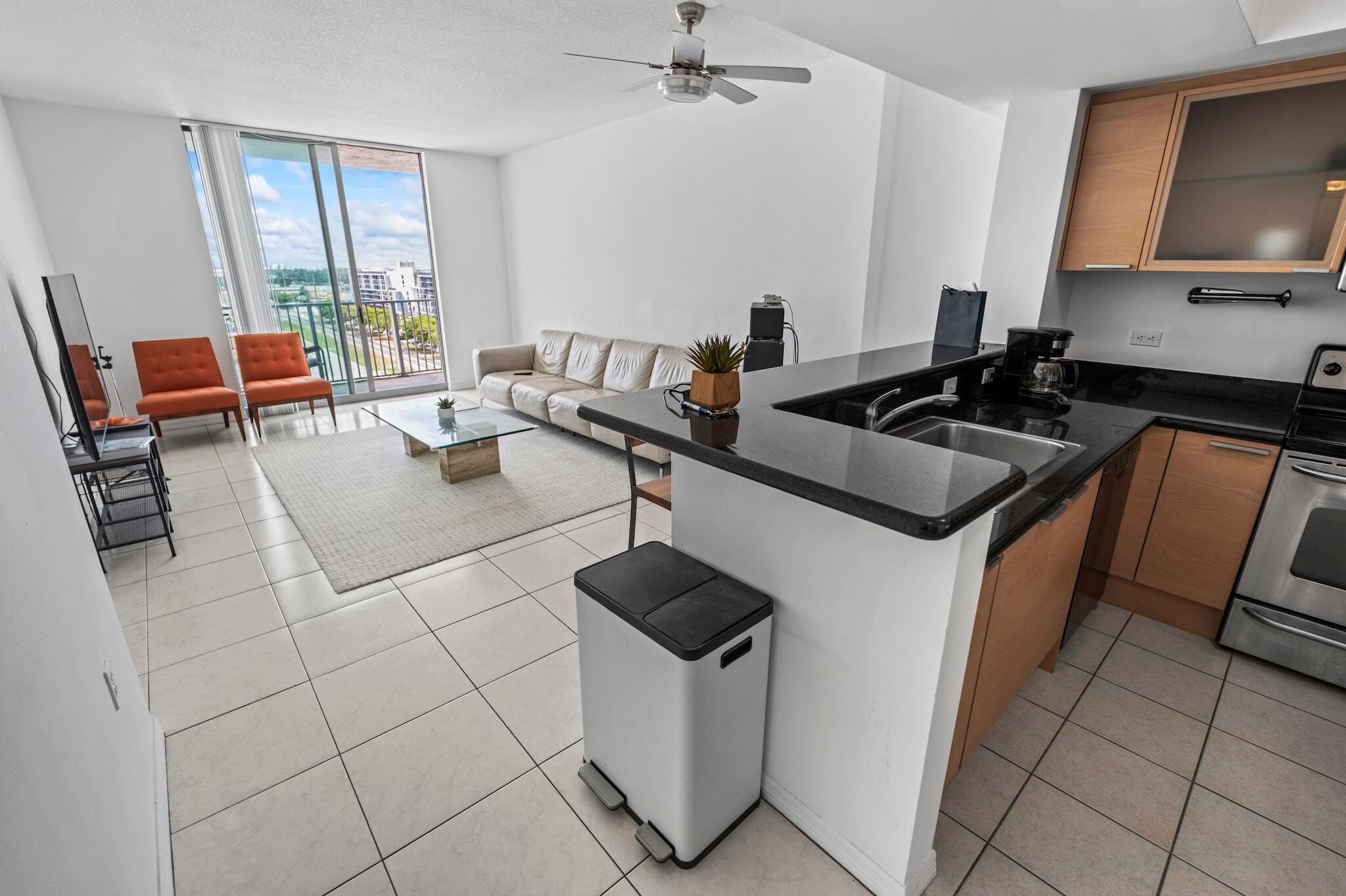 140 S Dixie Highway 905, Hollywood, FL 33020 17