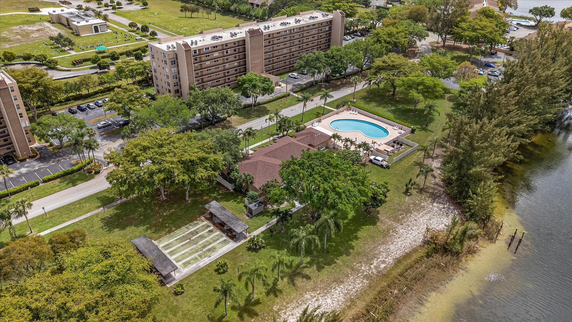 4570 NW 18th Avenue 704, Deerfield Beach, FL 33064 33