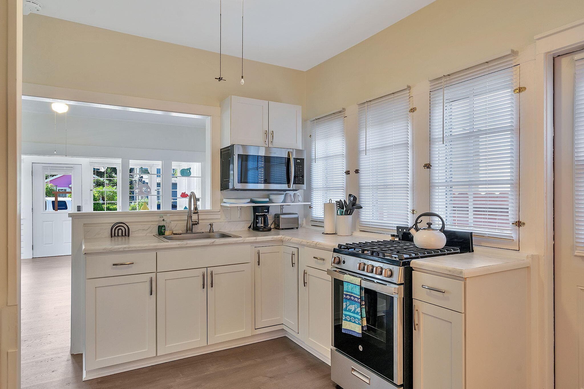 118 S J Street, Lake Worth Beach, FL 33460 14