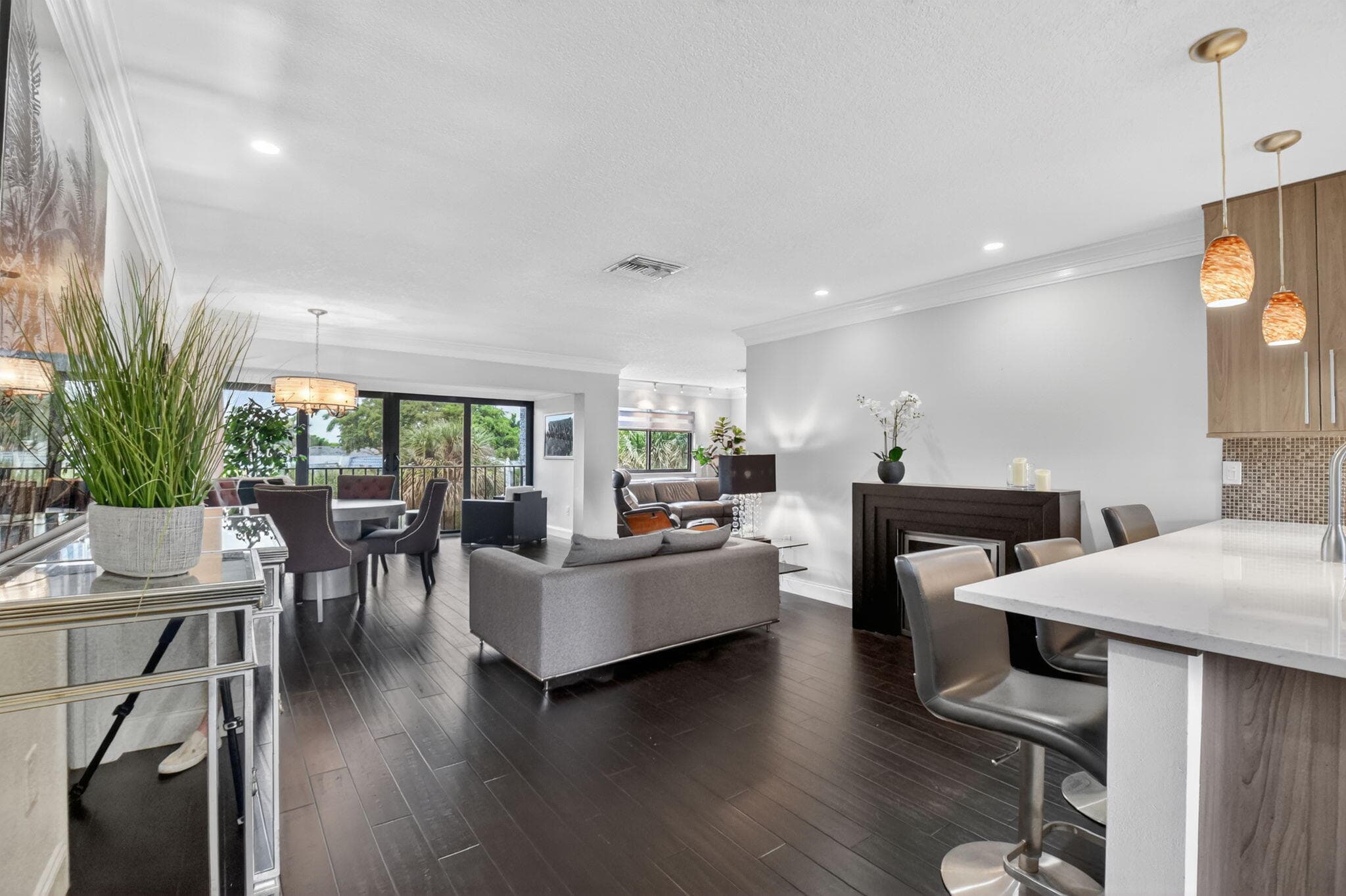 4290 Deste Court 303, Lake Worth, FL 33467 5