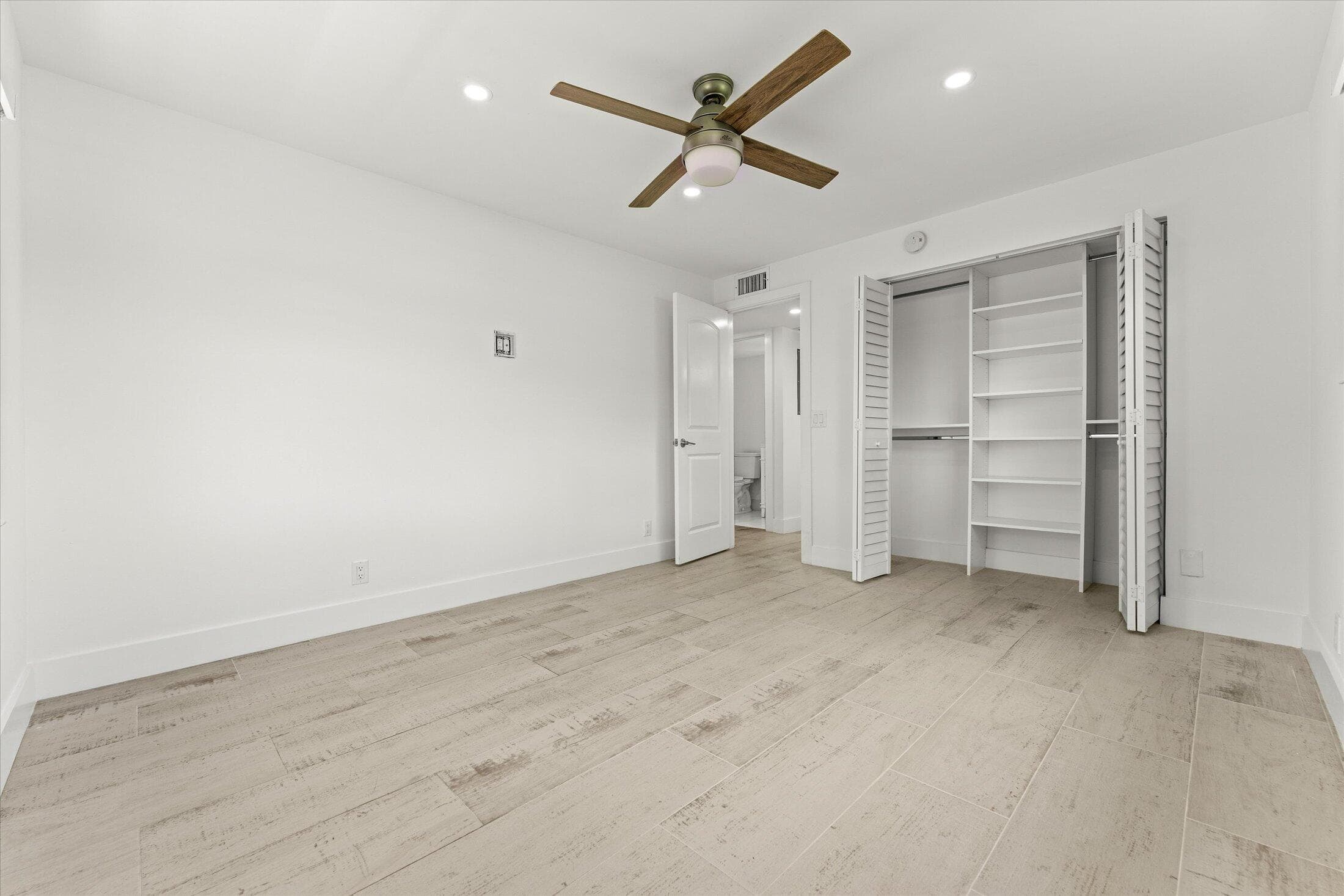 308 Preston H 308, Boca Raton, FL 33434 18