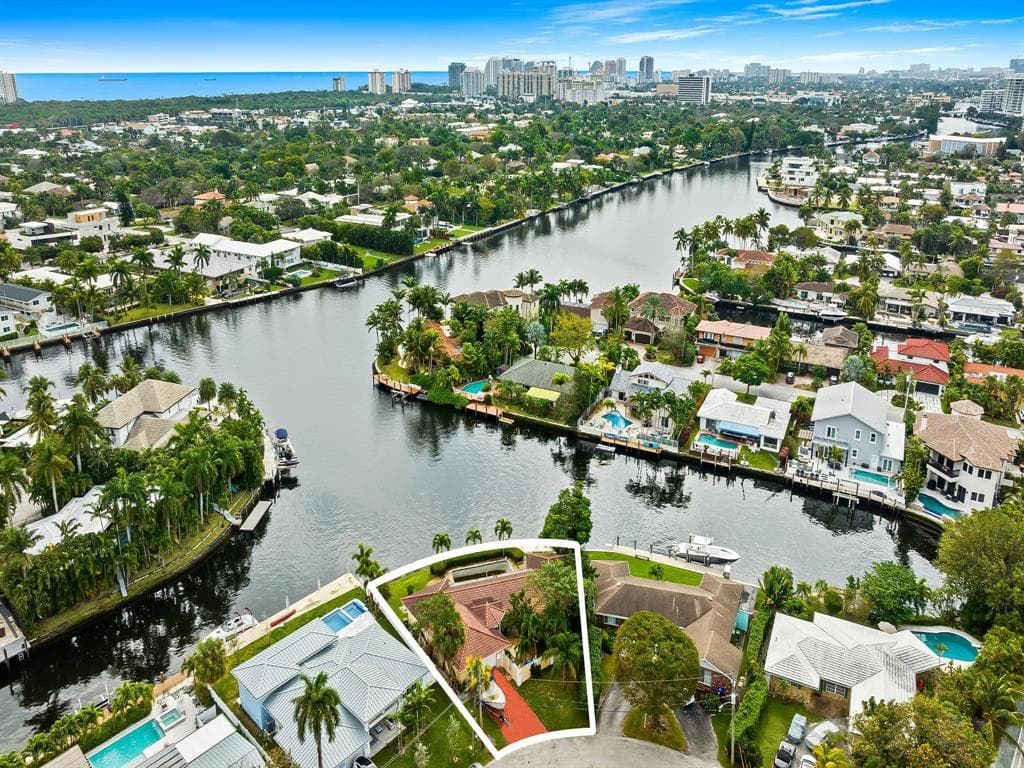 2212 NE 17th Place, Fort Lauderdale, FL 33305 3