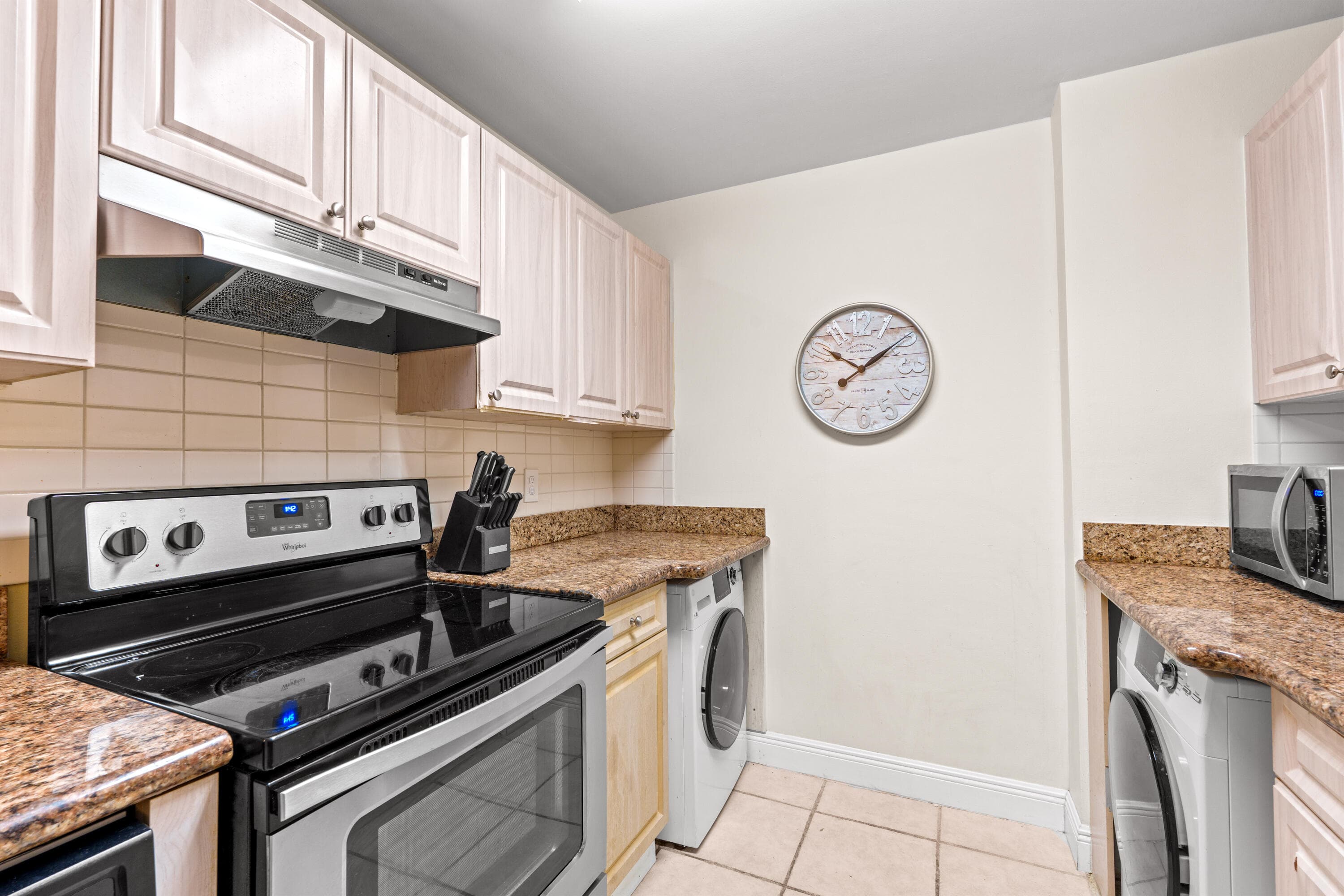 2080 Greenview Shores Boulevard 414, Wellington, FL 33414 3