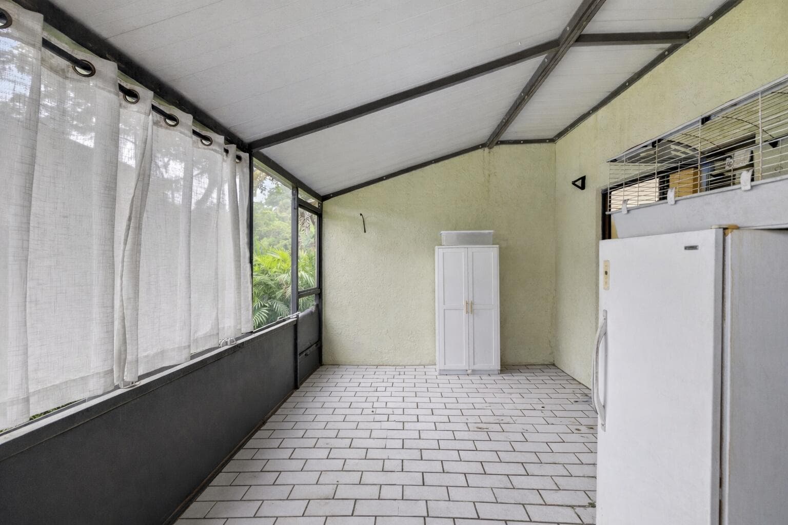 837 NW 47th Street, Deerfield Beach, FL 33064 12