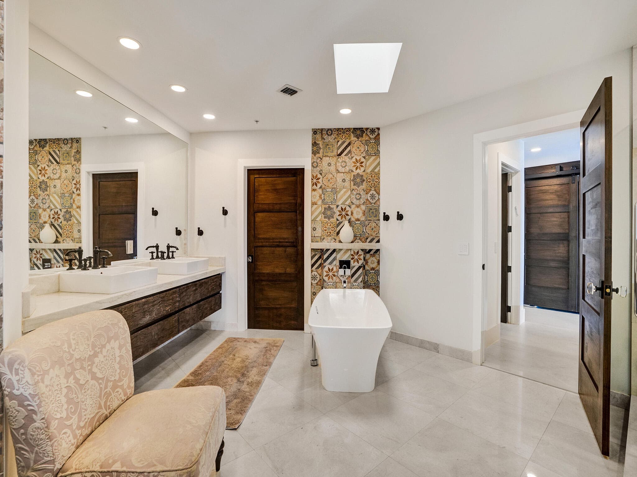 17301 Biscayne Boulevard, North Miami Beach, FL 33160 27