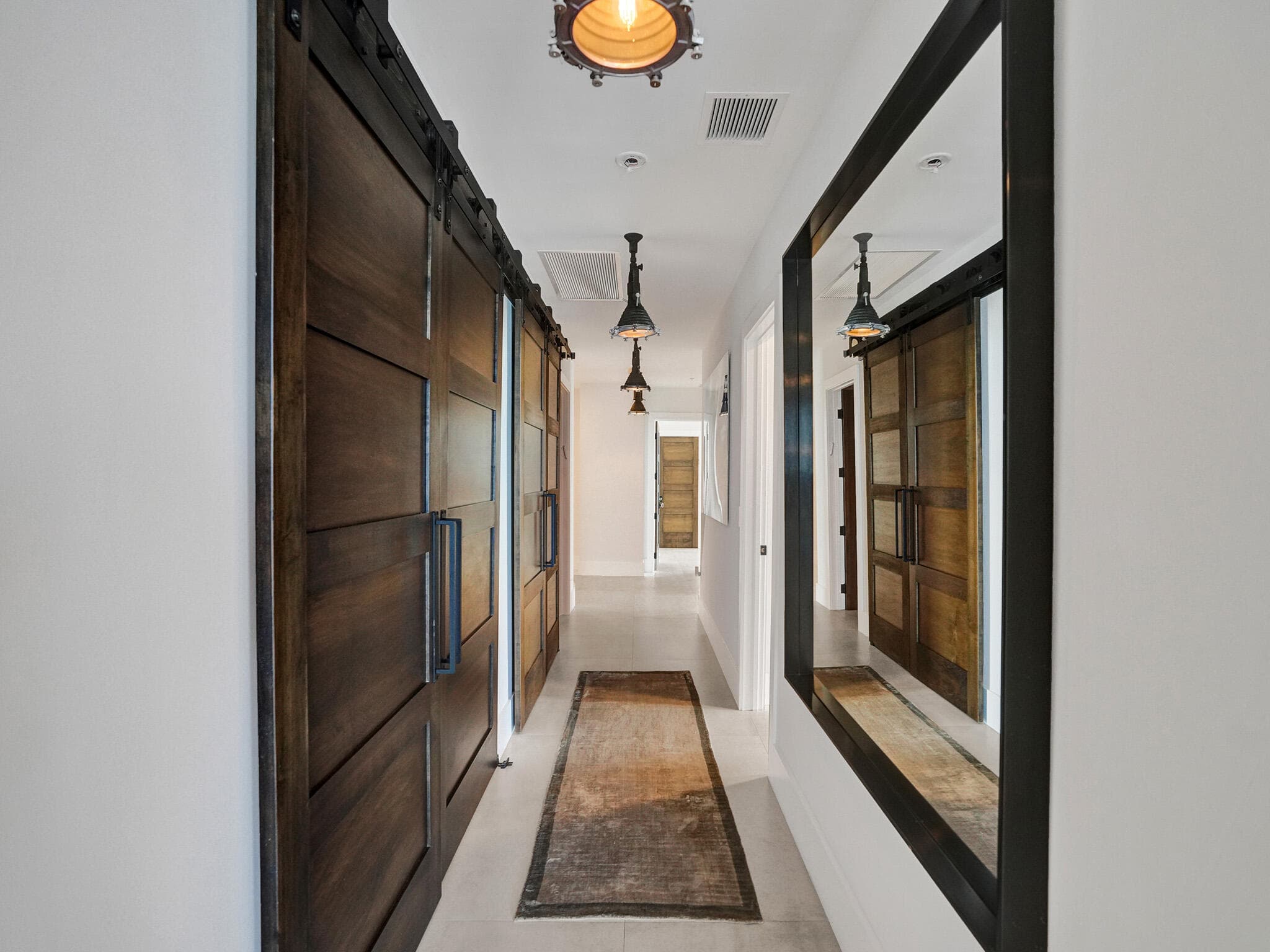 17301 Biscayne Boulevard, North Miami Beach, FL 33160 31