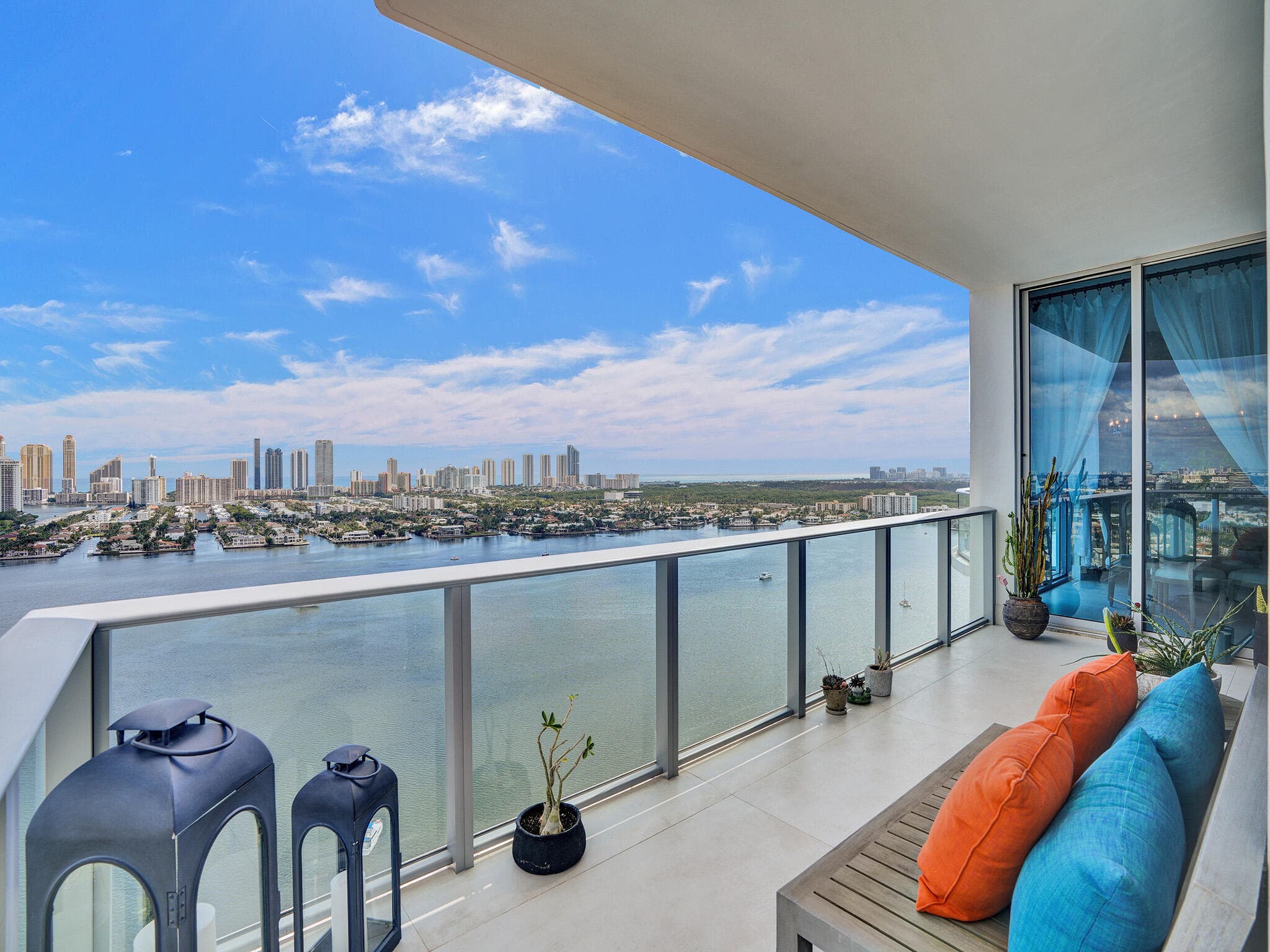 17301 Biscayne Boulevard, North Miami Beach, FL 33160 55