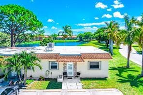 435 SW Natura Avenue A, Deerfield Beach, FL 33441 11