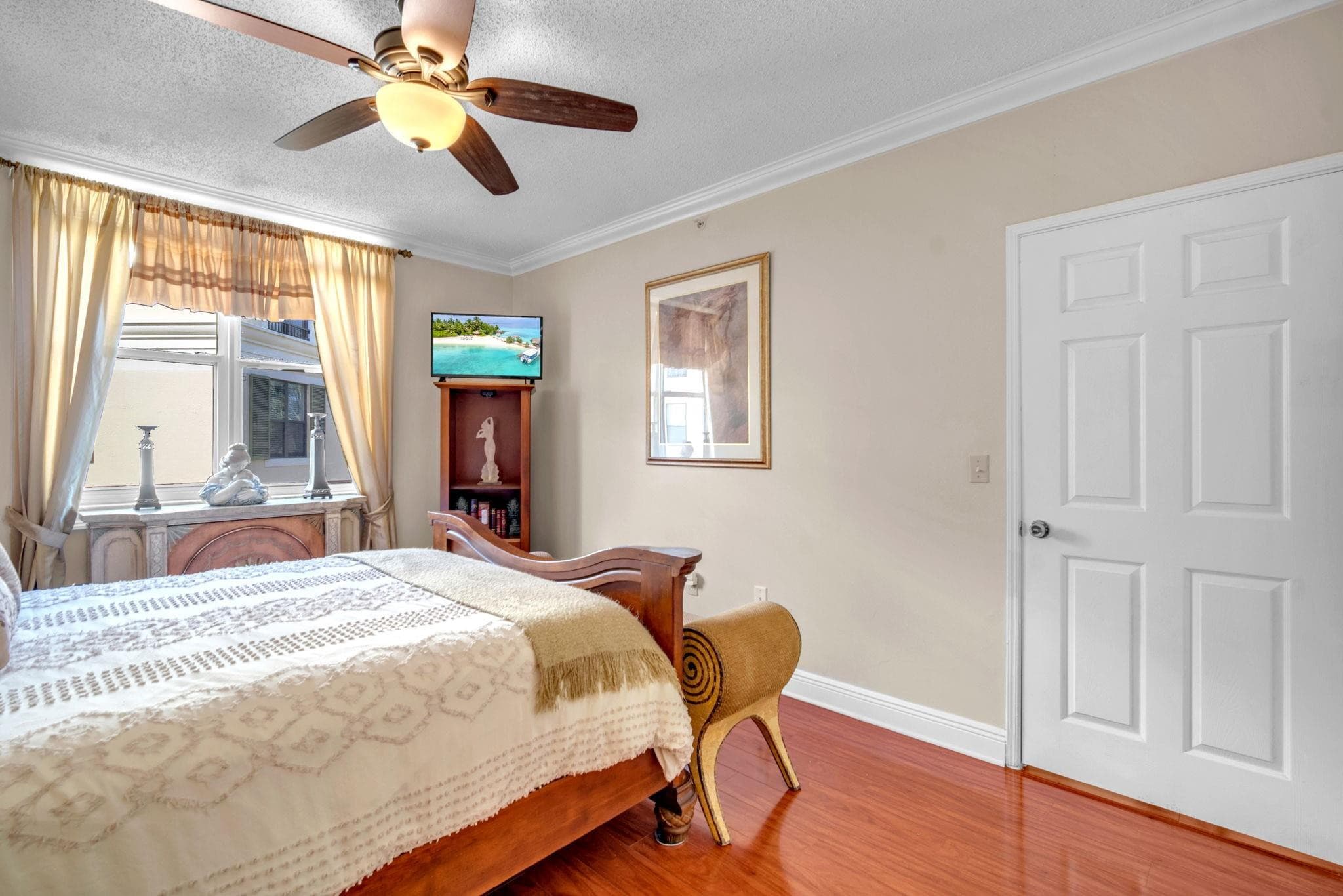 630 S Sapodilla Avenue 407, West Palm Beach, FL 33401 3