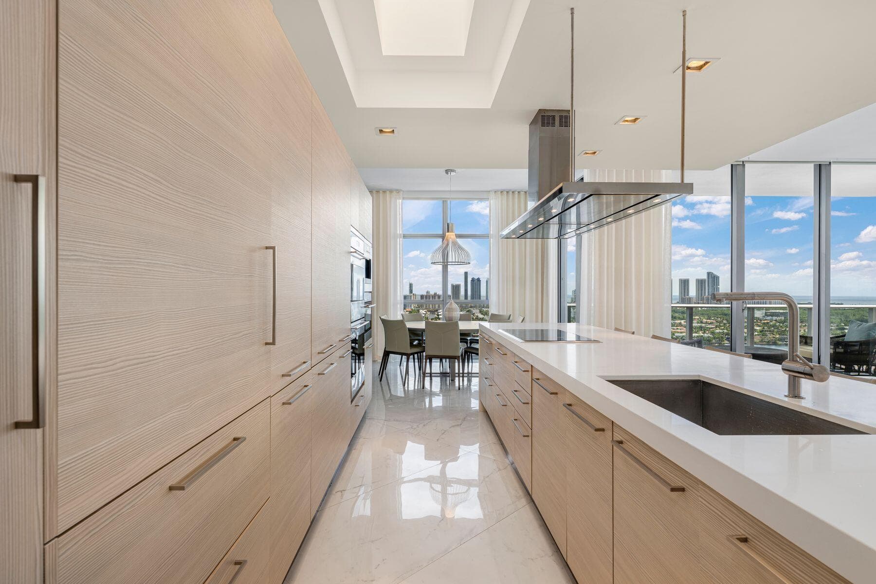 17301 Biscayne Boulevard Ph-7, North Miami Beach, FL 33160 11