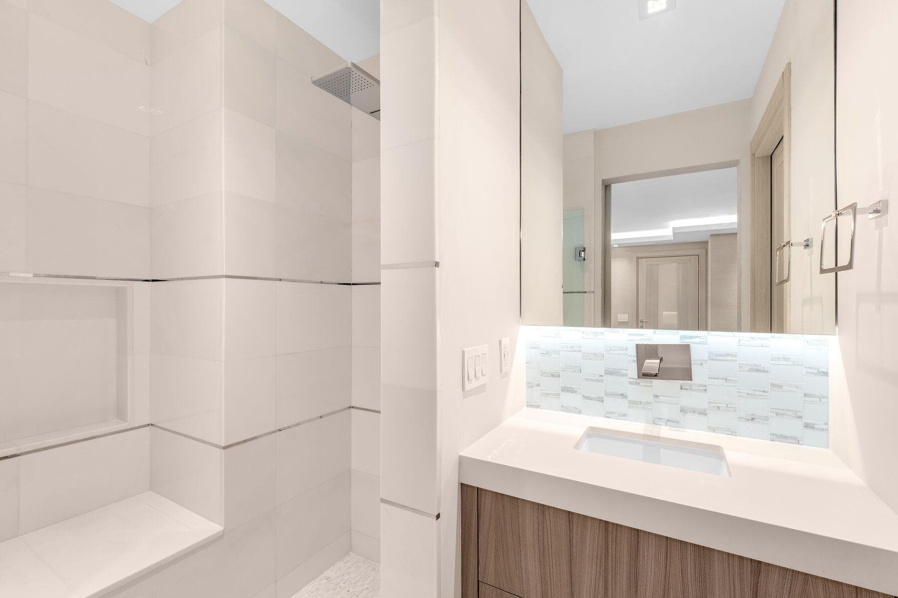 17301 Biscayne Boulevard Ph-7, North Miami Beach, FL 33160 35