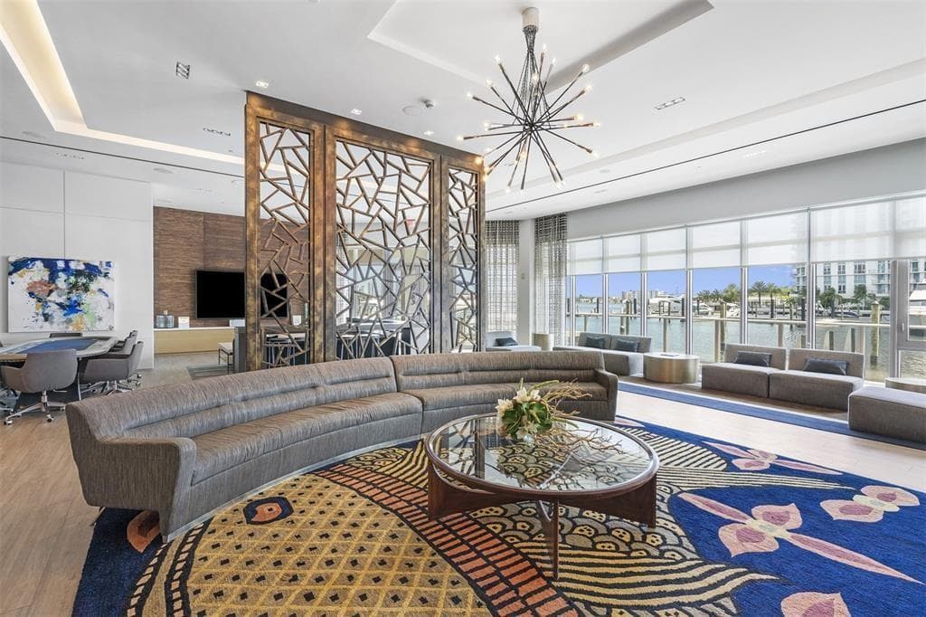 17301 Biscayne Boulevard Ph-7, North Miami Beach, FL 33160 47