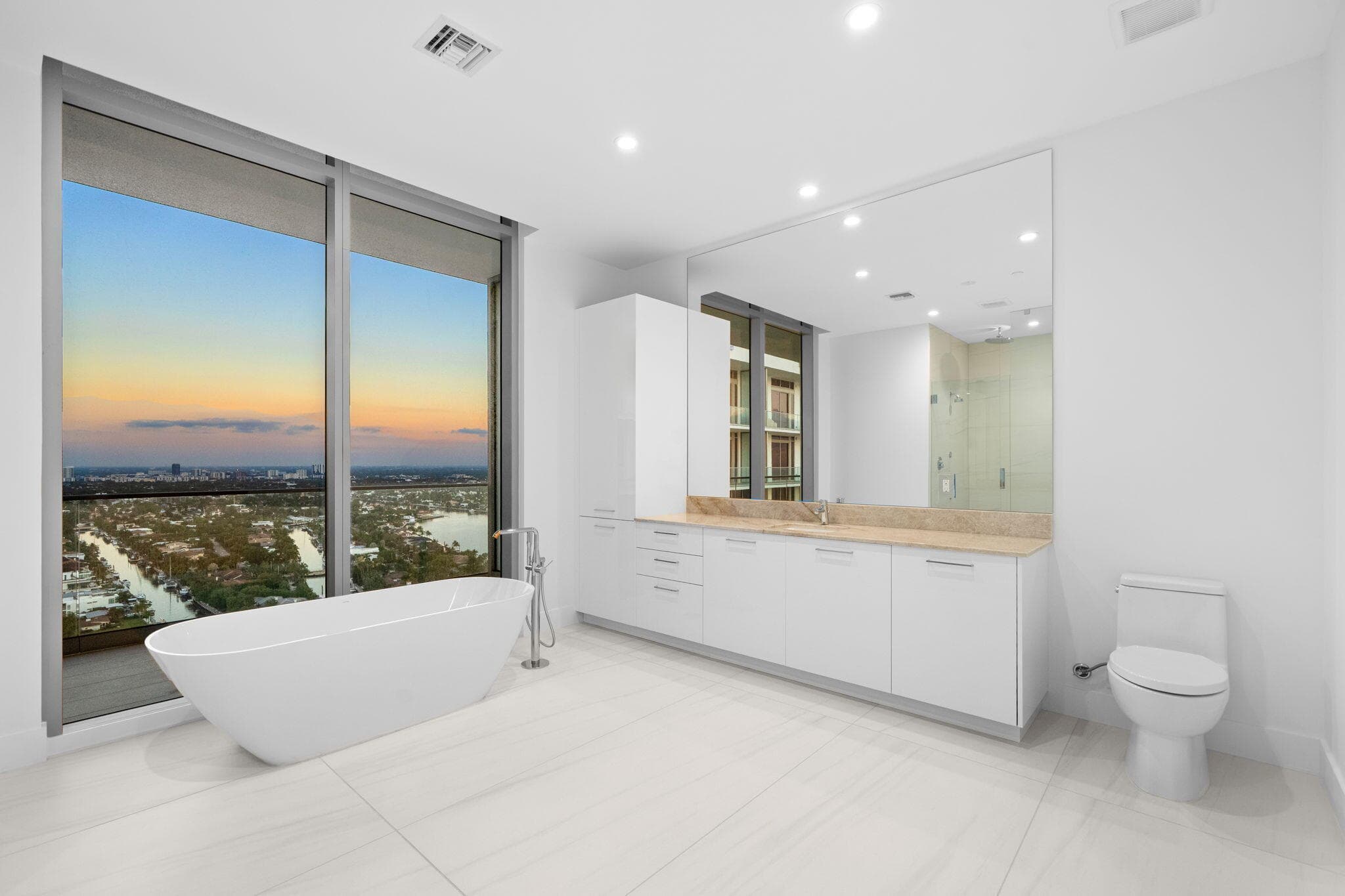151 N Seabreeze Boulevard Ph2601-e, Fort Lauderdale, FL 33304 31