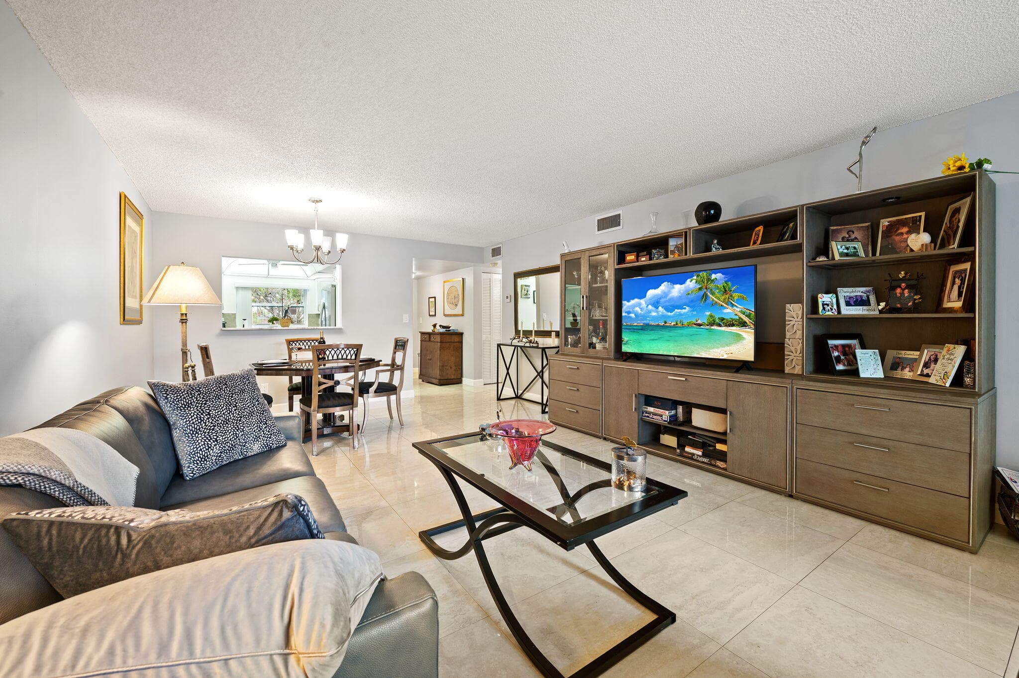9330 Sunrise Lakes Boulevard 104, Sunrise, FL 33322 8