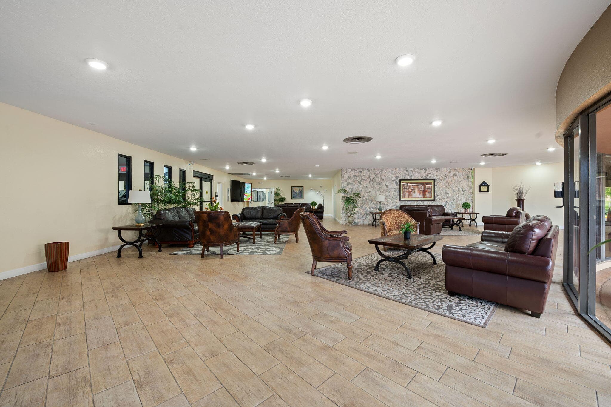 9330 Sunrise Lakes Boulevard 104, Sunrise, FL 33322 22