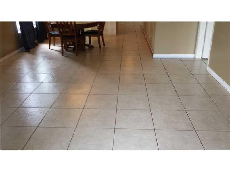 8450 Lagos De Campo Boulevard 201, Tamarac, FL 33321 5