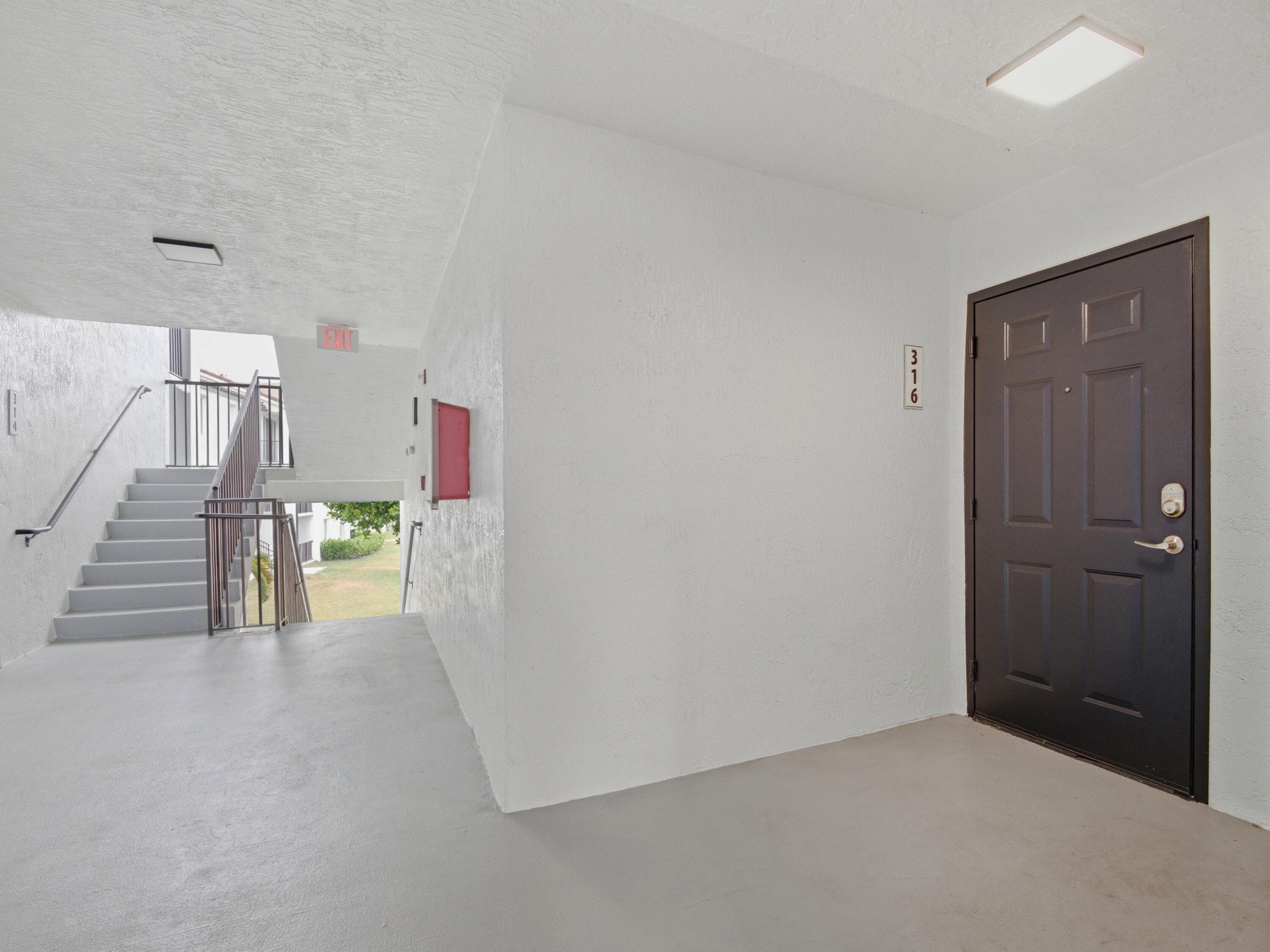 316 Villa Circle, Boynton Beach, FL 33435 22