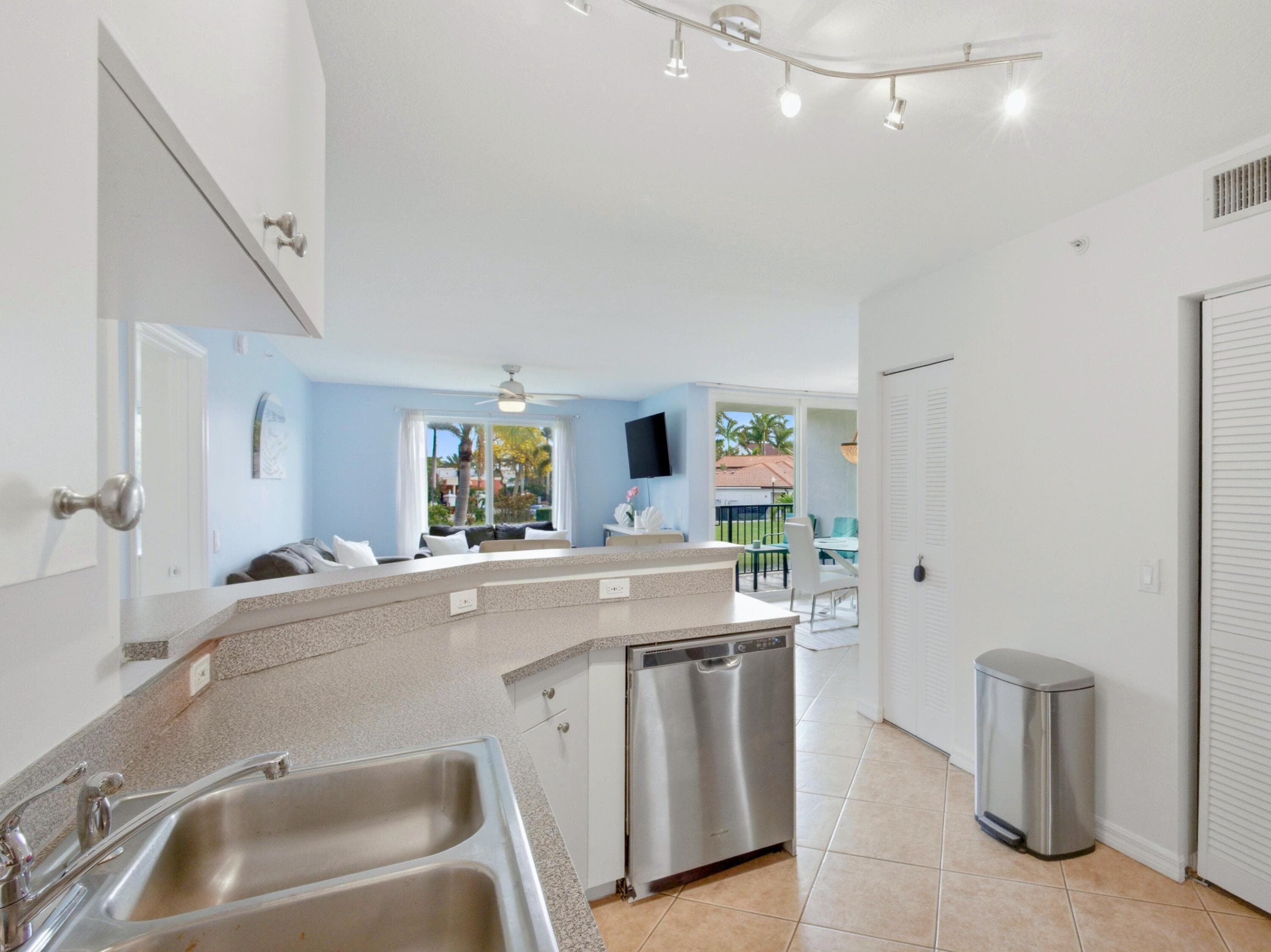 316 Villa Circle, Boynton Beach, FL 33435 6