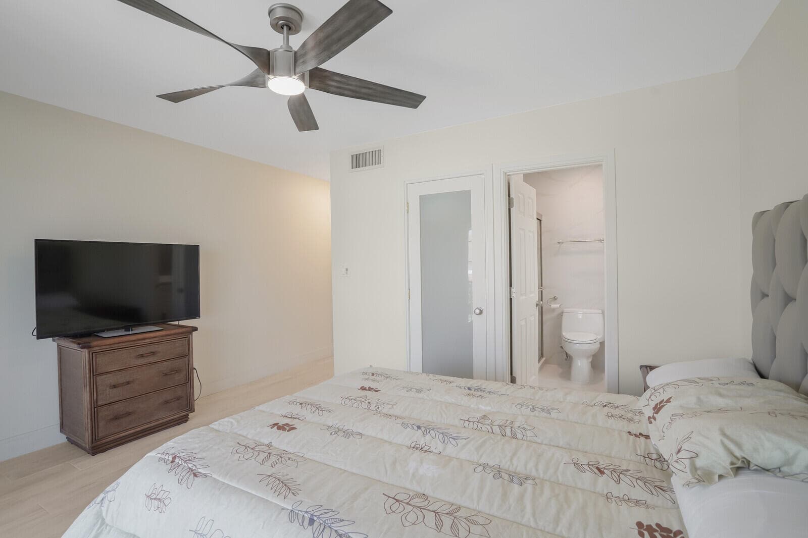 584 SE 20th Avenue 2, Deerfield Beach, FL 33441 16