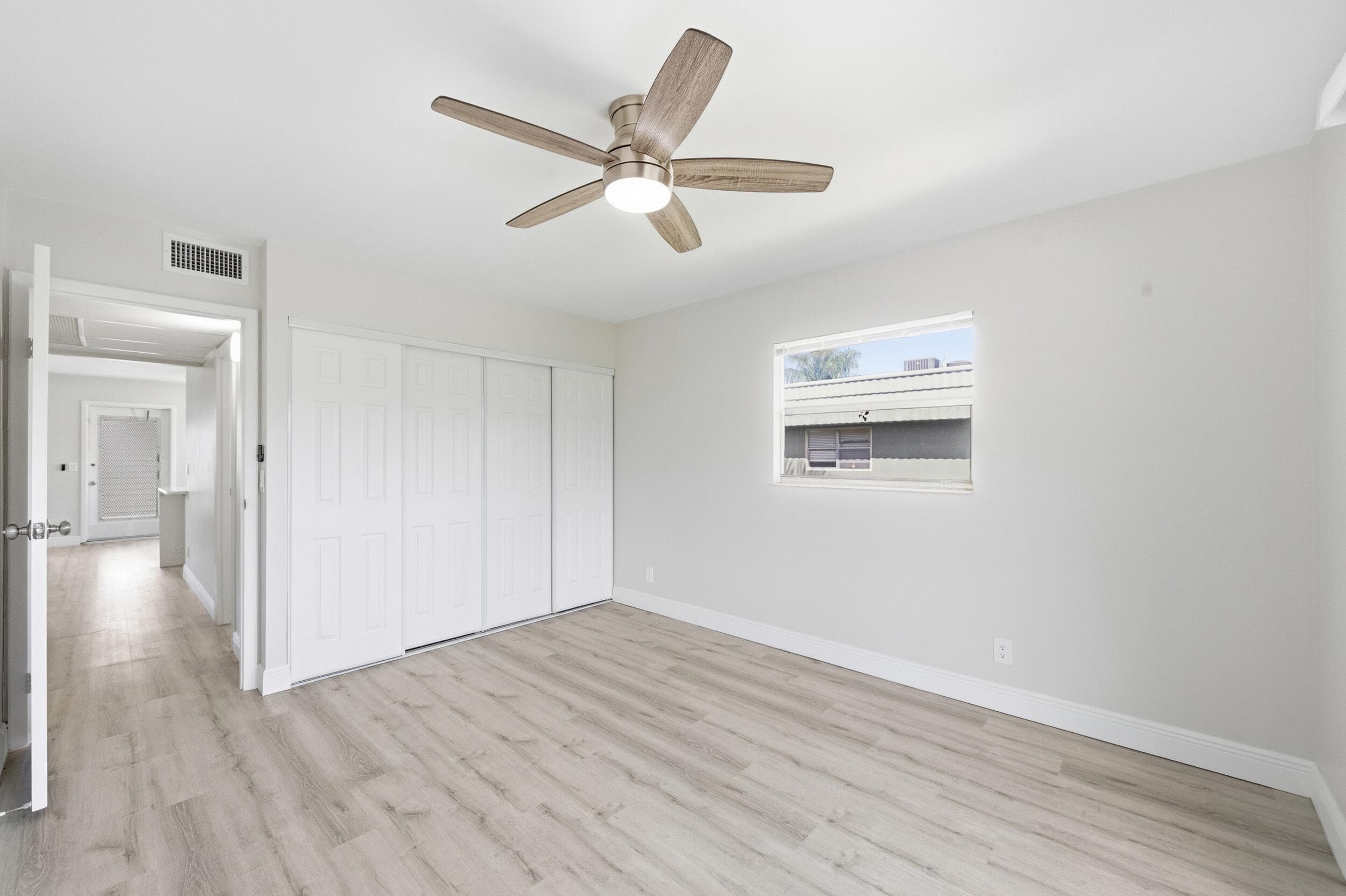 284 Flanders F, Delray Beach, FL 33484 23