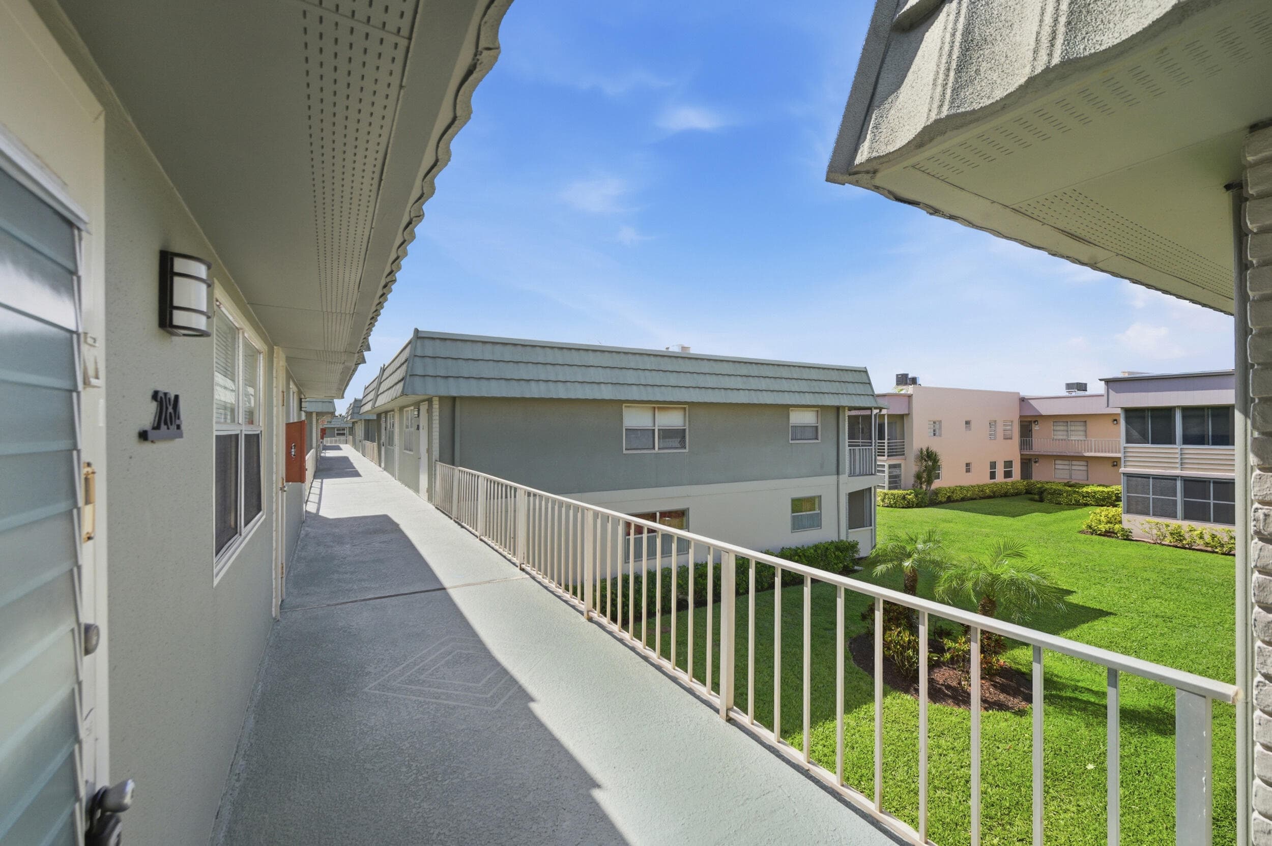 284 Flanders F, Delray Beach, FL 33484 34