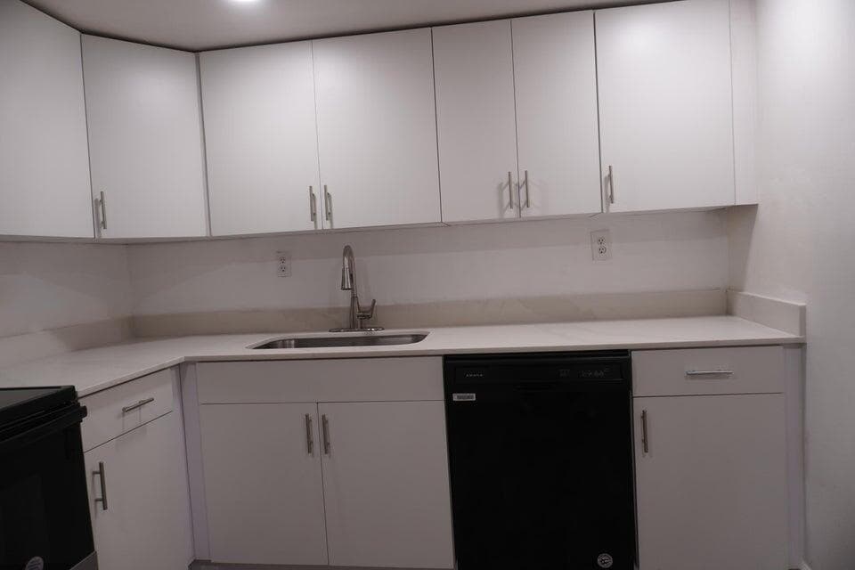 1250 NE 125th Street 216d, North Miami, FL 33161 6