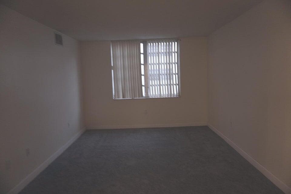 1250 NE 125th Street 216d, North Miami, FL 33161 9