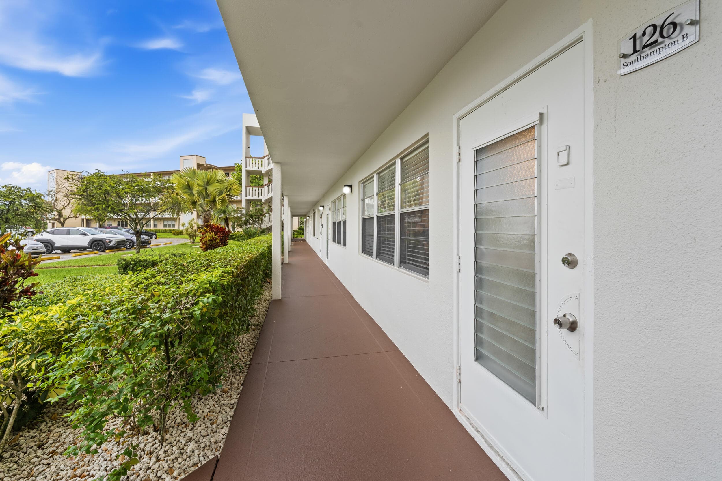 126 Southampton B, West Palm Beach, FL 33417 13