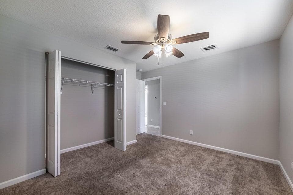 2372 SE Maslan Avenue, Port St. Lucie, FL 34952 36