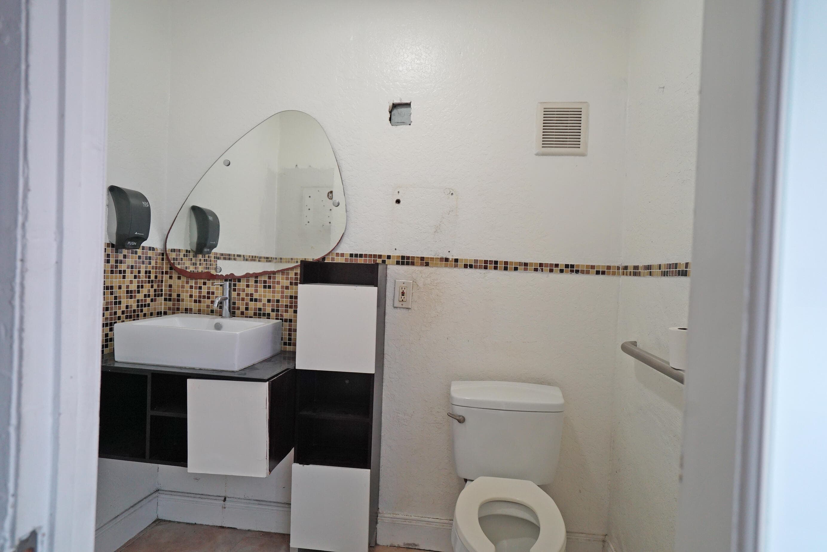 1365 SW 22nd Street, Miami, FL 56