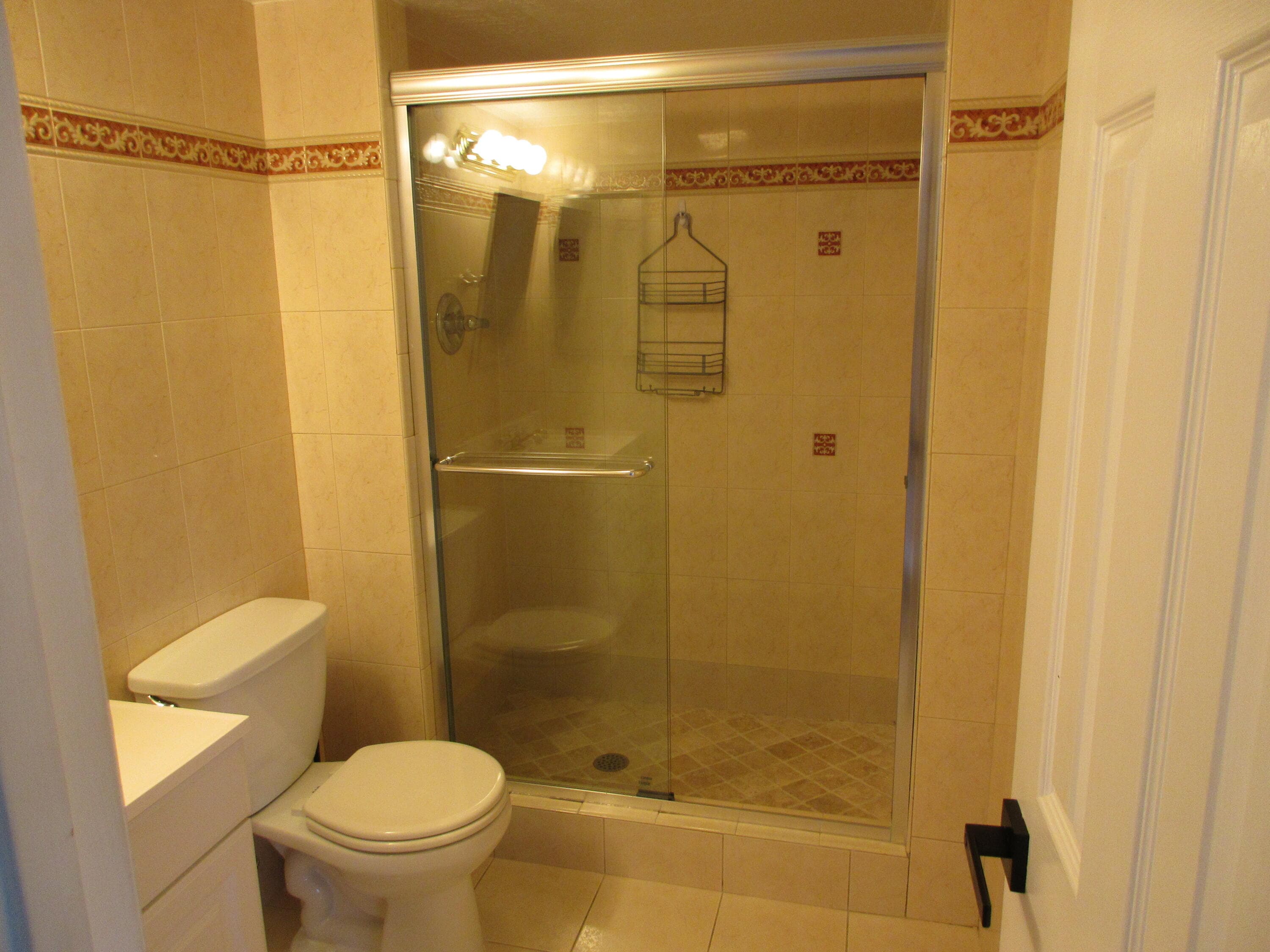 1401 N Riverside Drive N 307, Pompano Beach, FL 33062 24