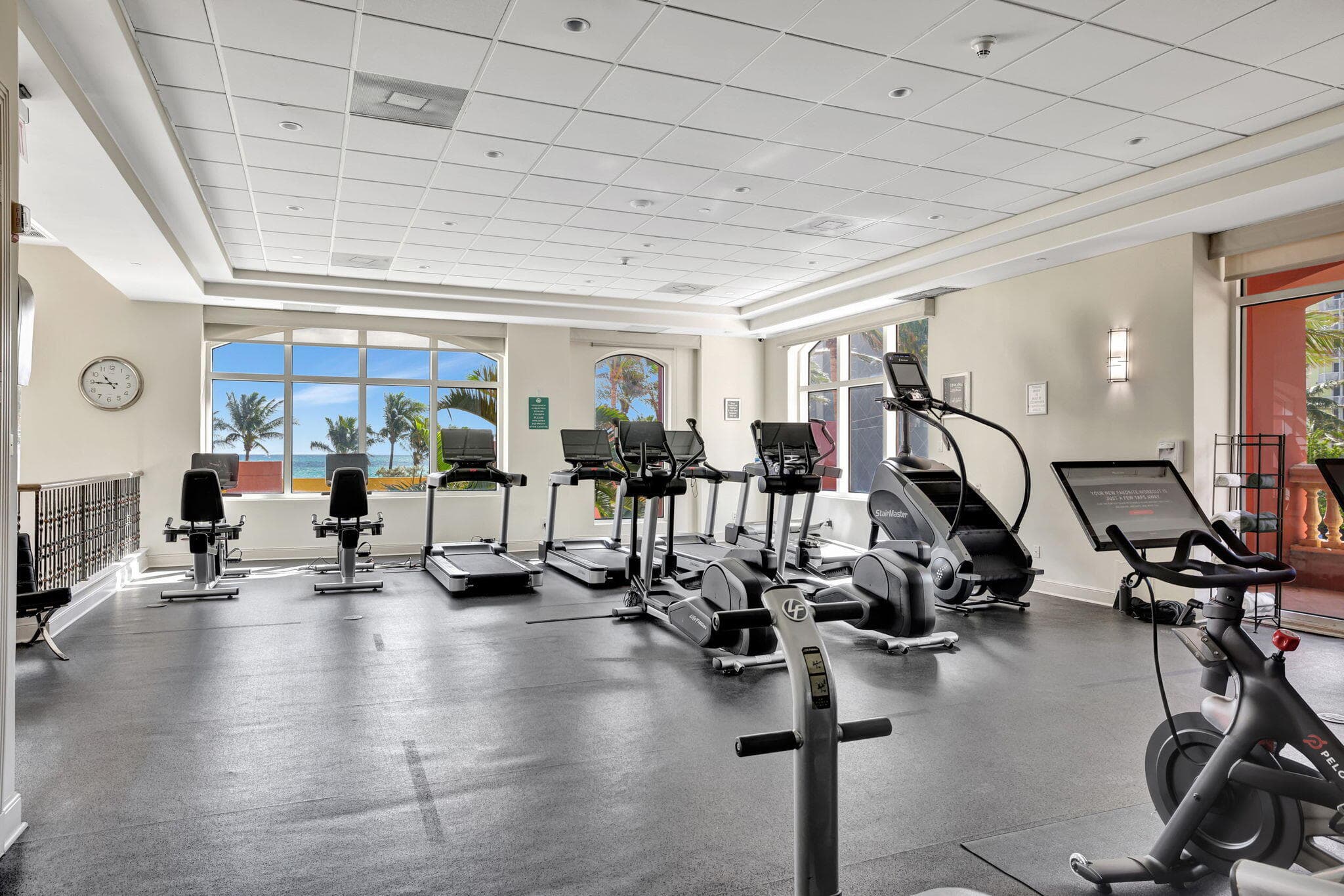2100 N Ocean Boulevard 16e, Fort Lauderdale, FL 33305 33