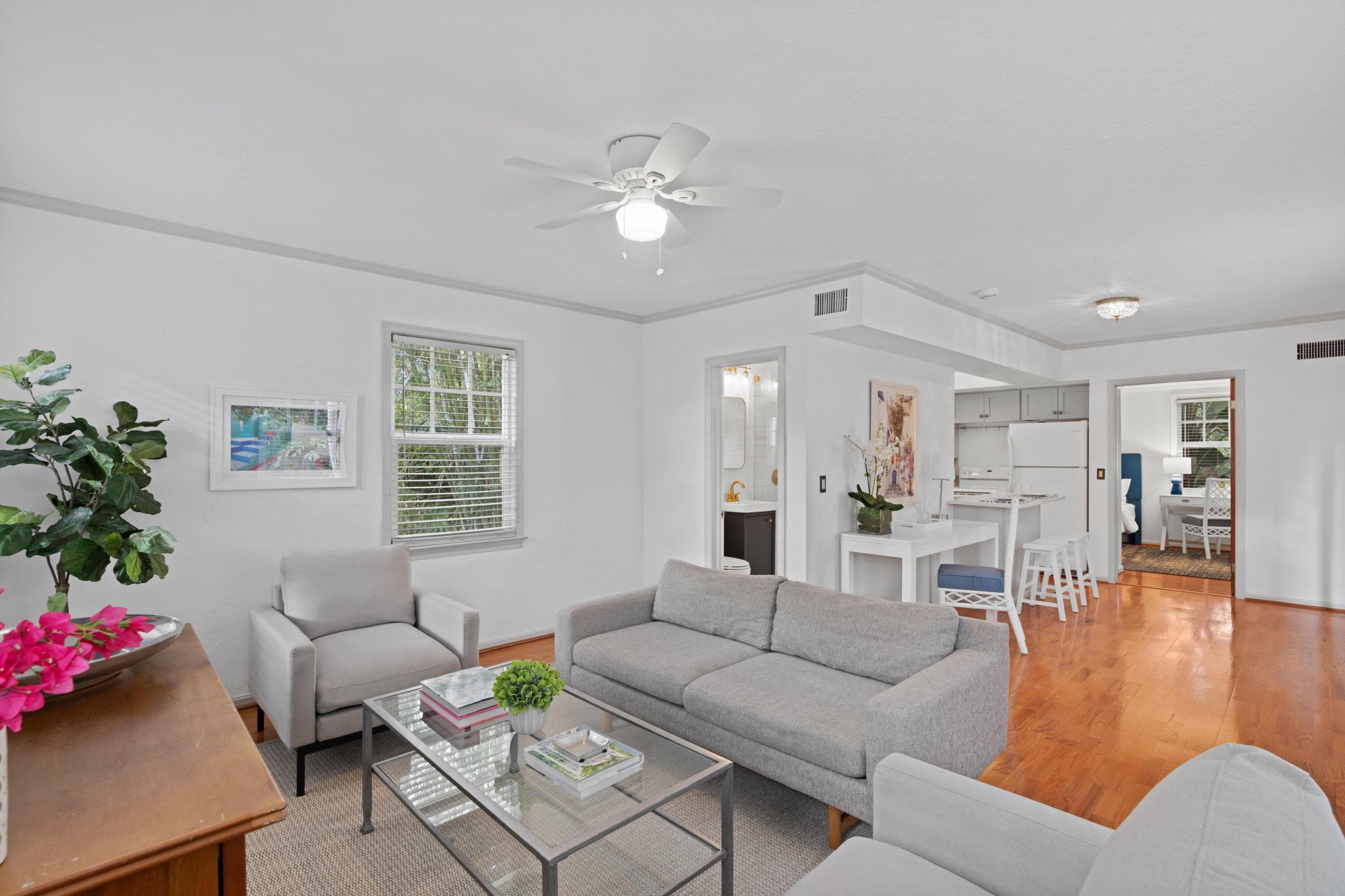 727 Claremore Drive, West Palm Beach, FL 33401 32