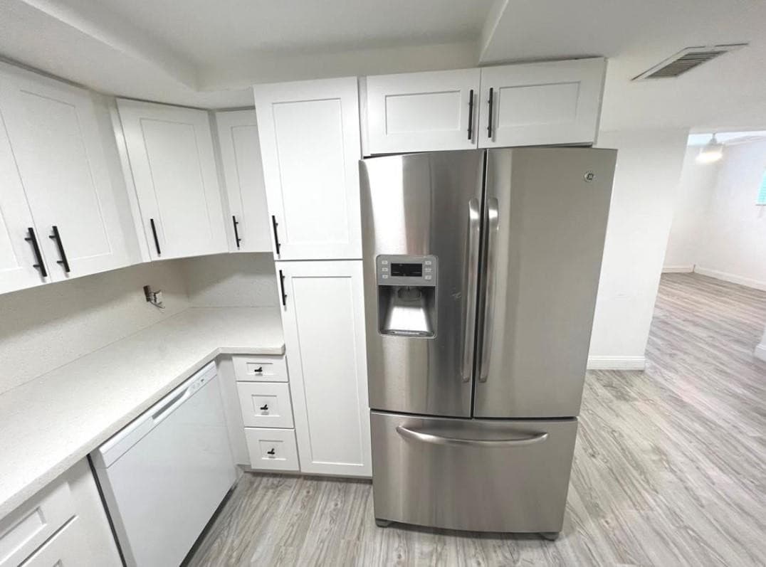 1060 Crystal Lake Drive 101, Deerfield Beach, FL 33064 11