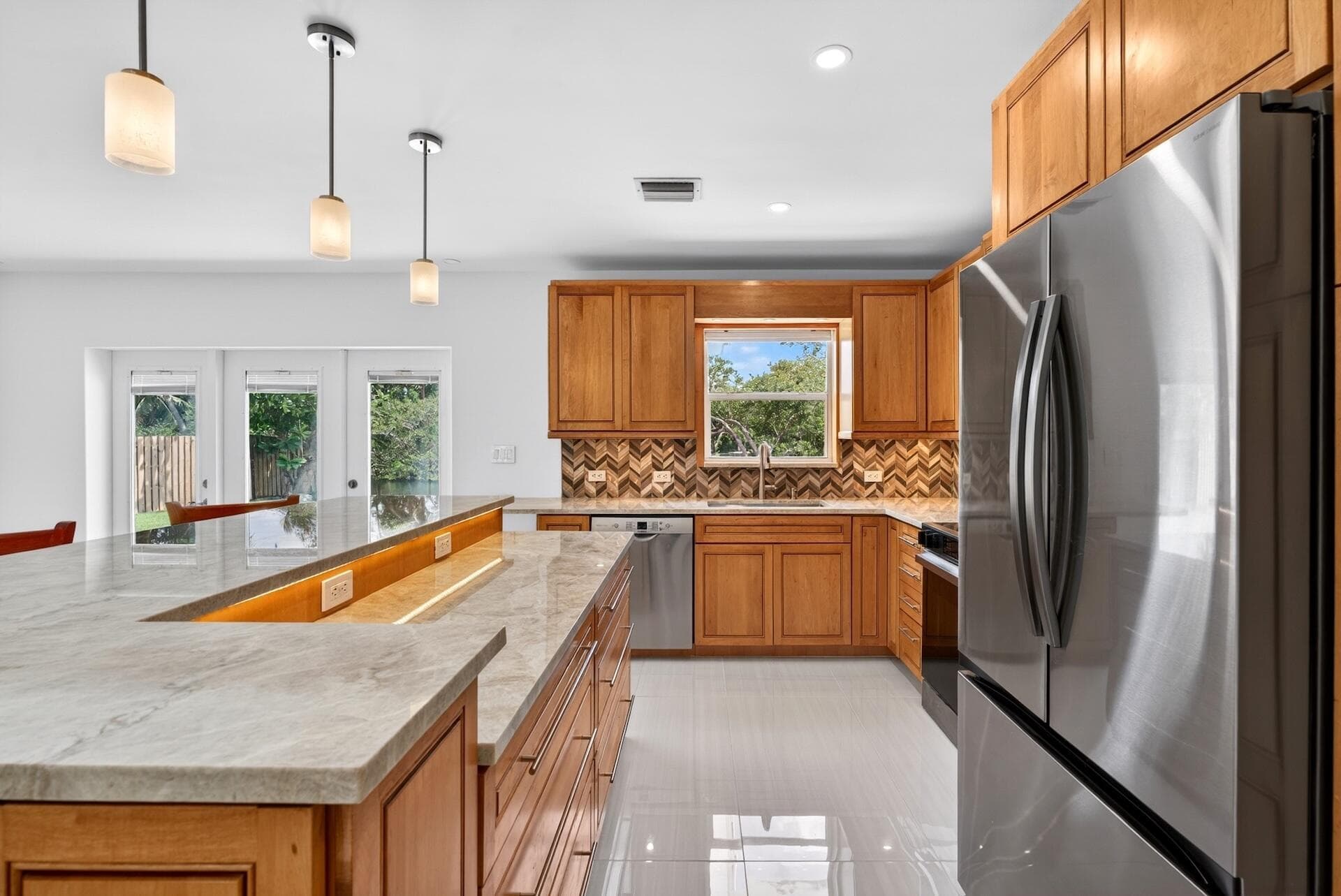 648 NW 30th Court, Wilton Manors, FL 33311 11