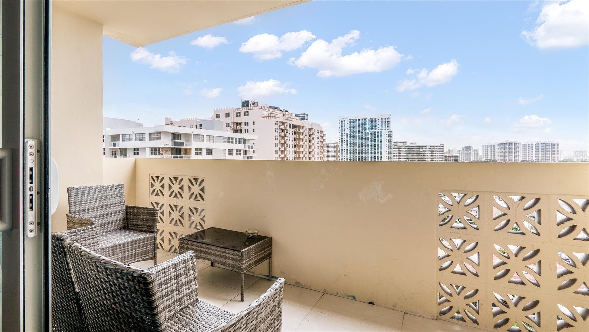 1833 S Ocean Drive 1608, Hallandale Beach, FL 33009 9