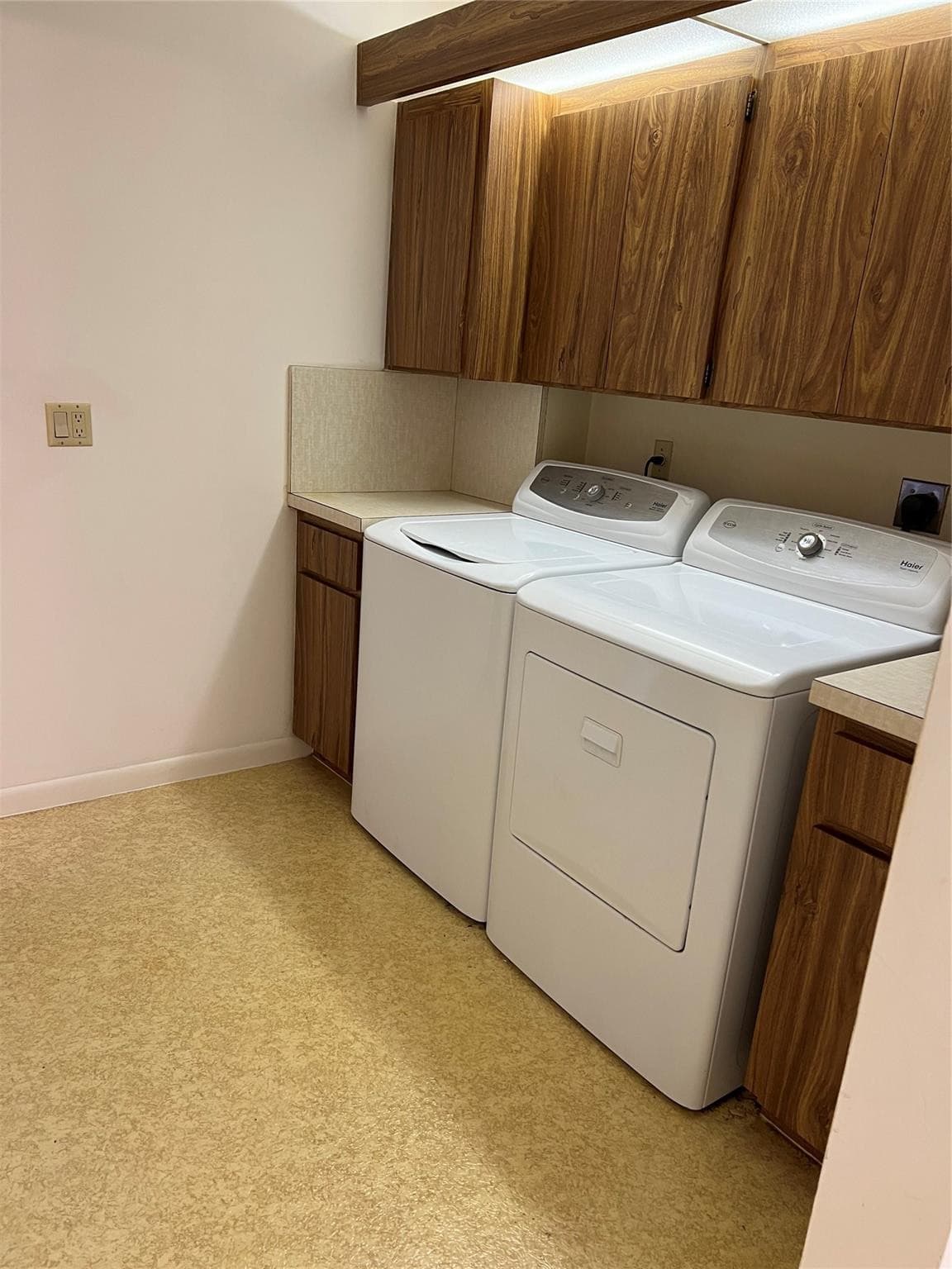 1526 Whitehall Drive 402, Davie, FL 33324 11