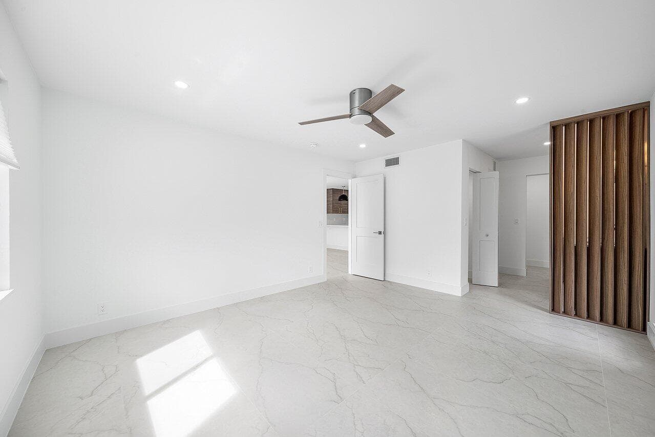 1541 NW 20th Avenue 101, Delray Beach, FL 33445 18