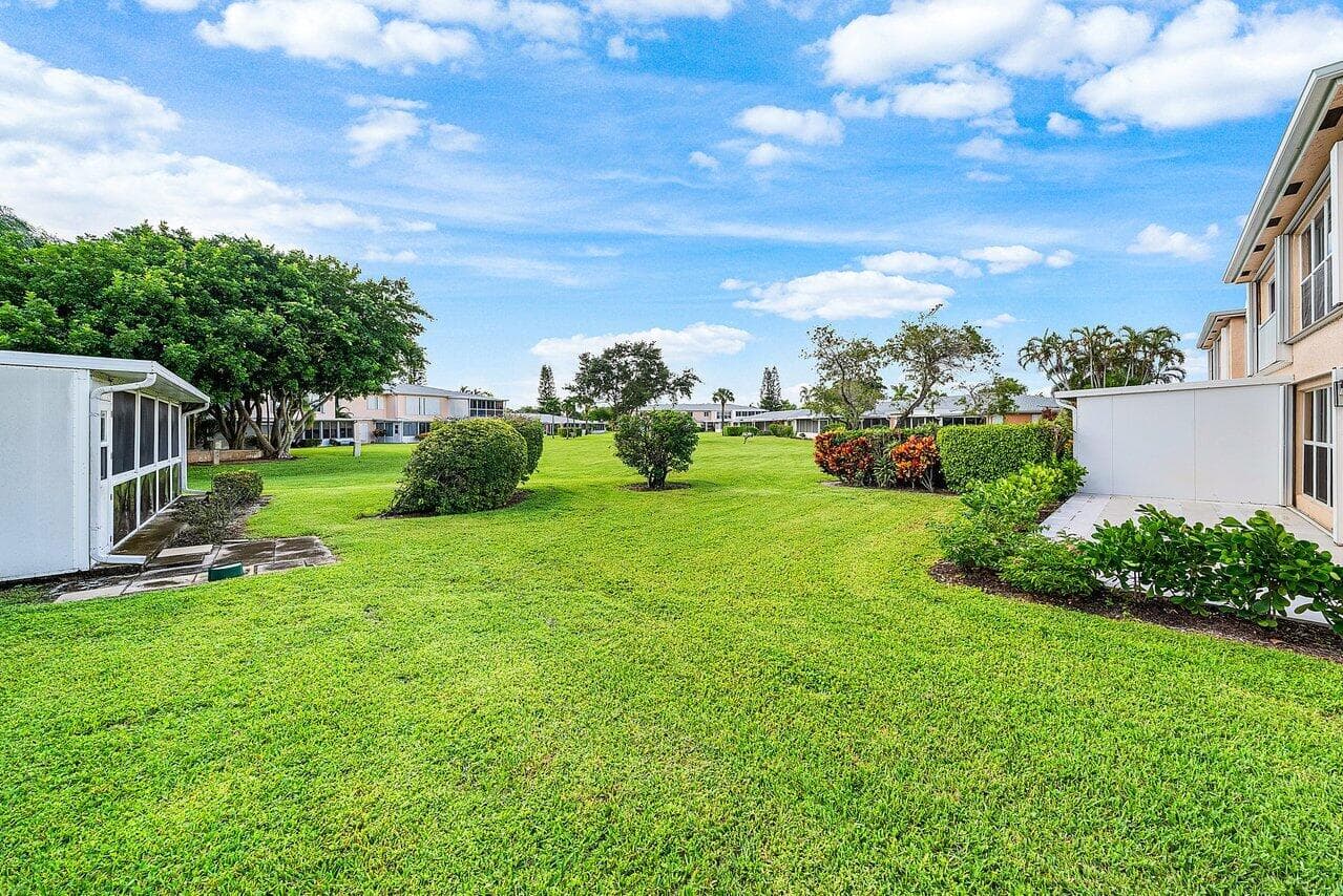 1541 NW 20th Avenue 101, Delray Beach, FL 33445 30