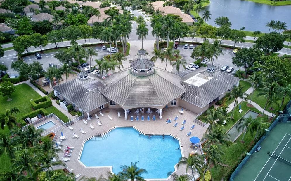 2568 Sandy Cay, West Palm Beach, FL 33411 40