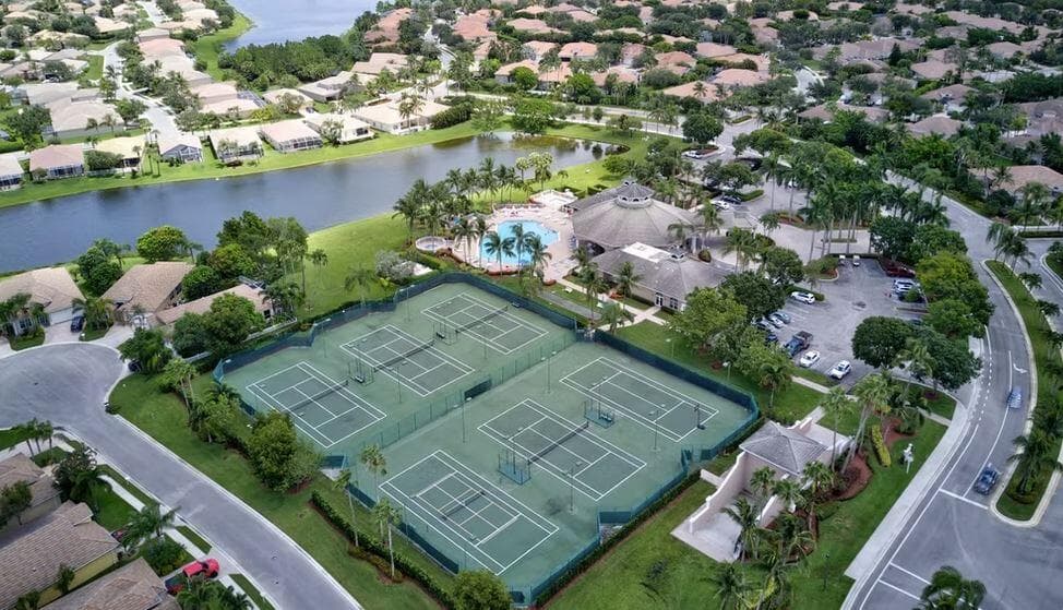 2568 Sandy Cay, West Palm Beach, FL 33411 38