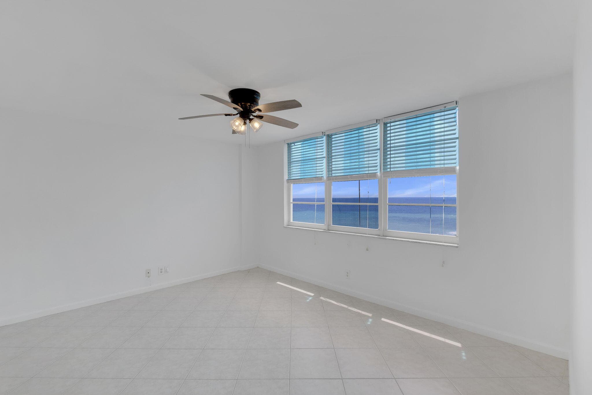 750 N Ocean Boulevard Apt 1904, Pompano Beach, FL 33062 16