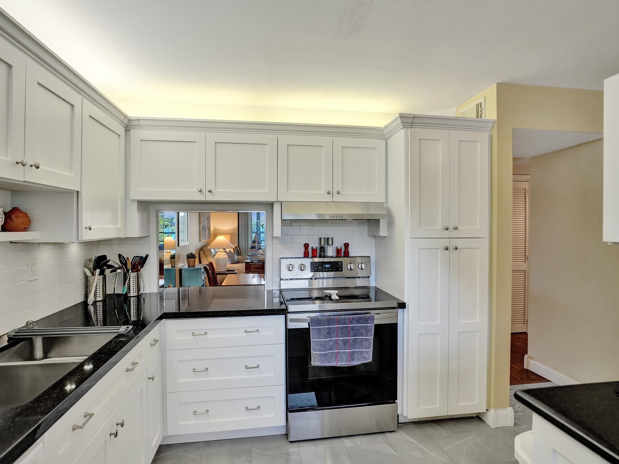 6080 N Sabal Palm Boulevard Unit 305, Tamarac, FL 33319 6