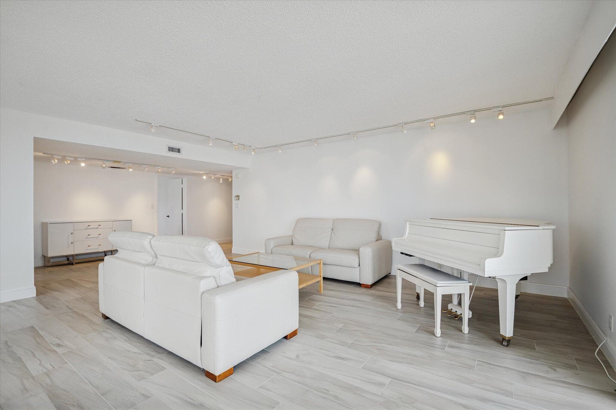 1010 S Ocean Boulevard 501, Pompano Beach, FL 33062 4