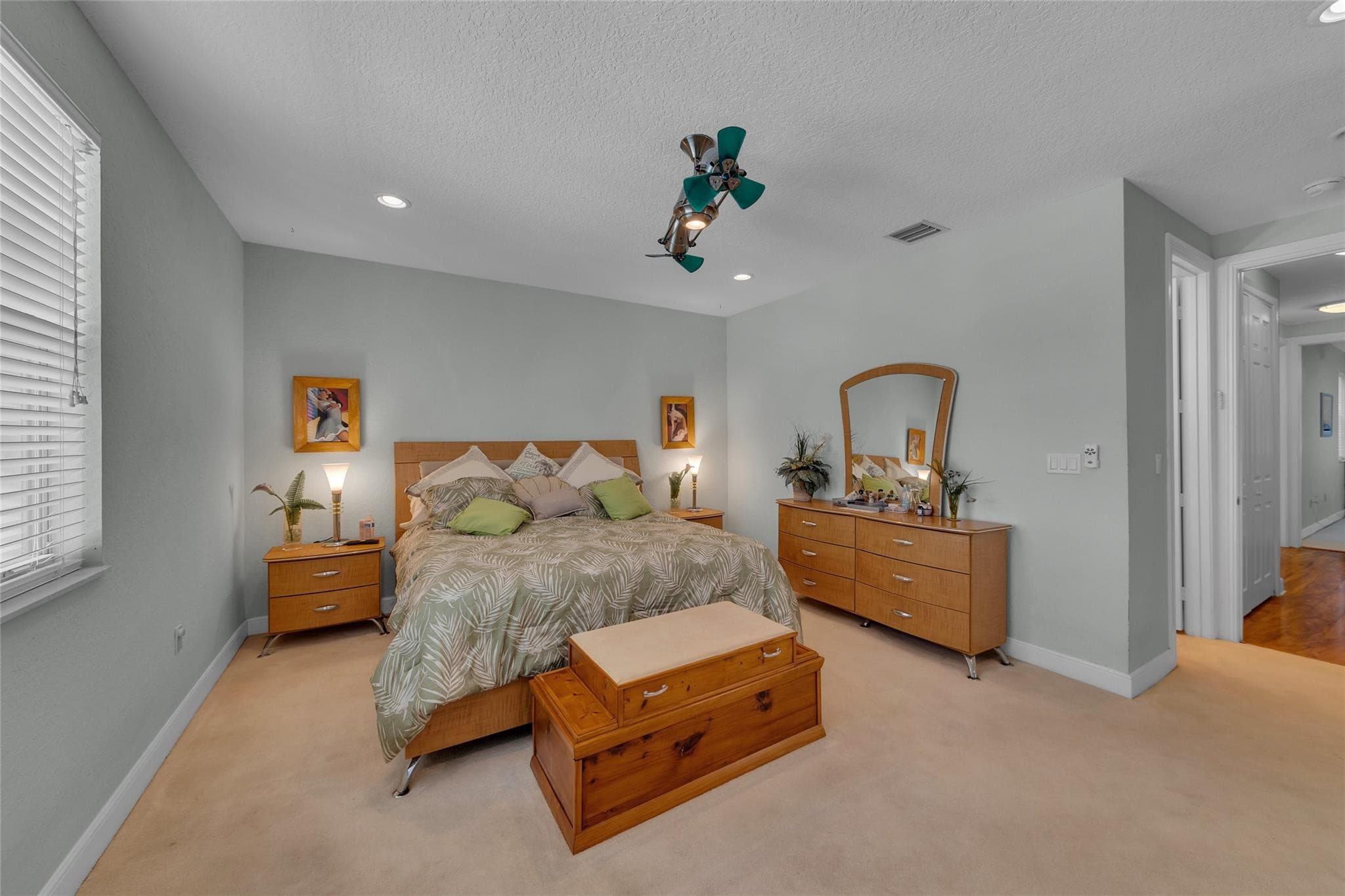 1327 SE 3rd Avenue, Pompano Beach, FL 33060 23