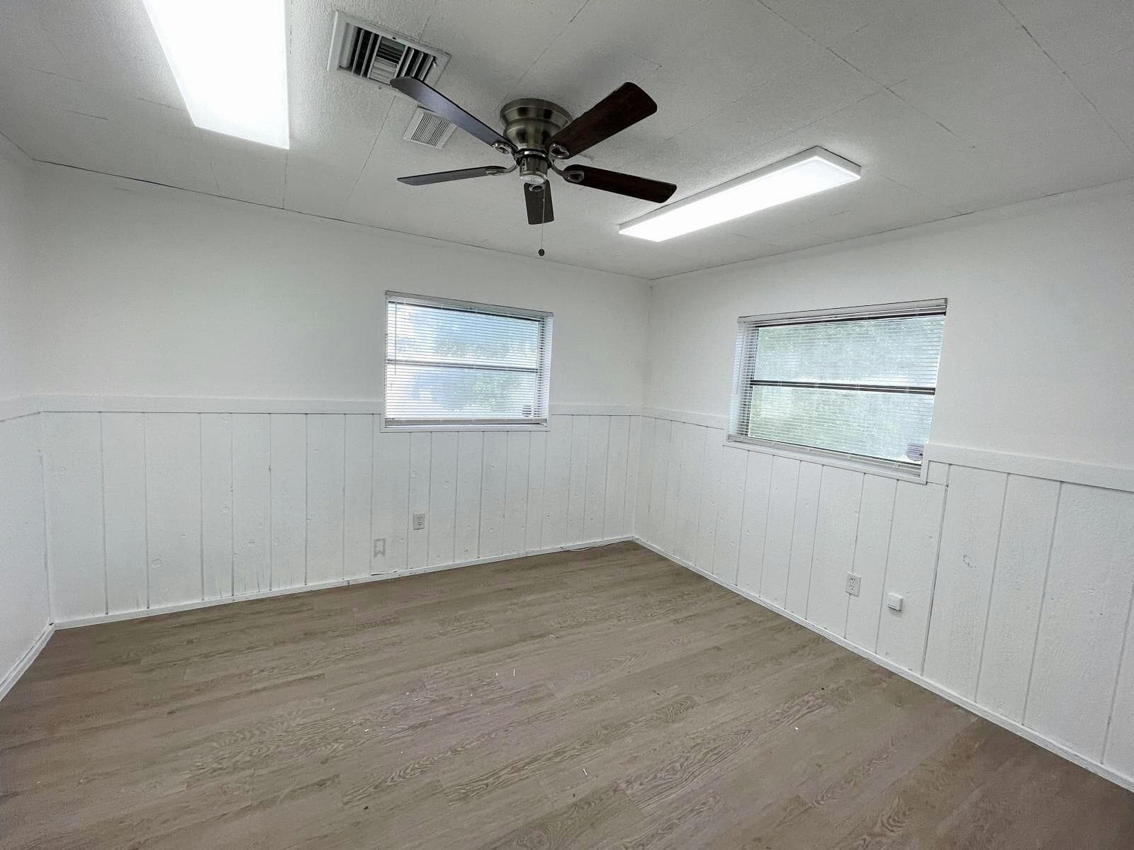 840 NW 33rd Street, Oakland Park, FL 13